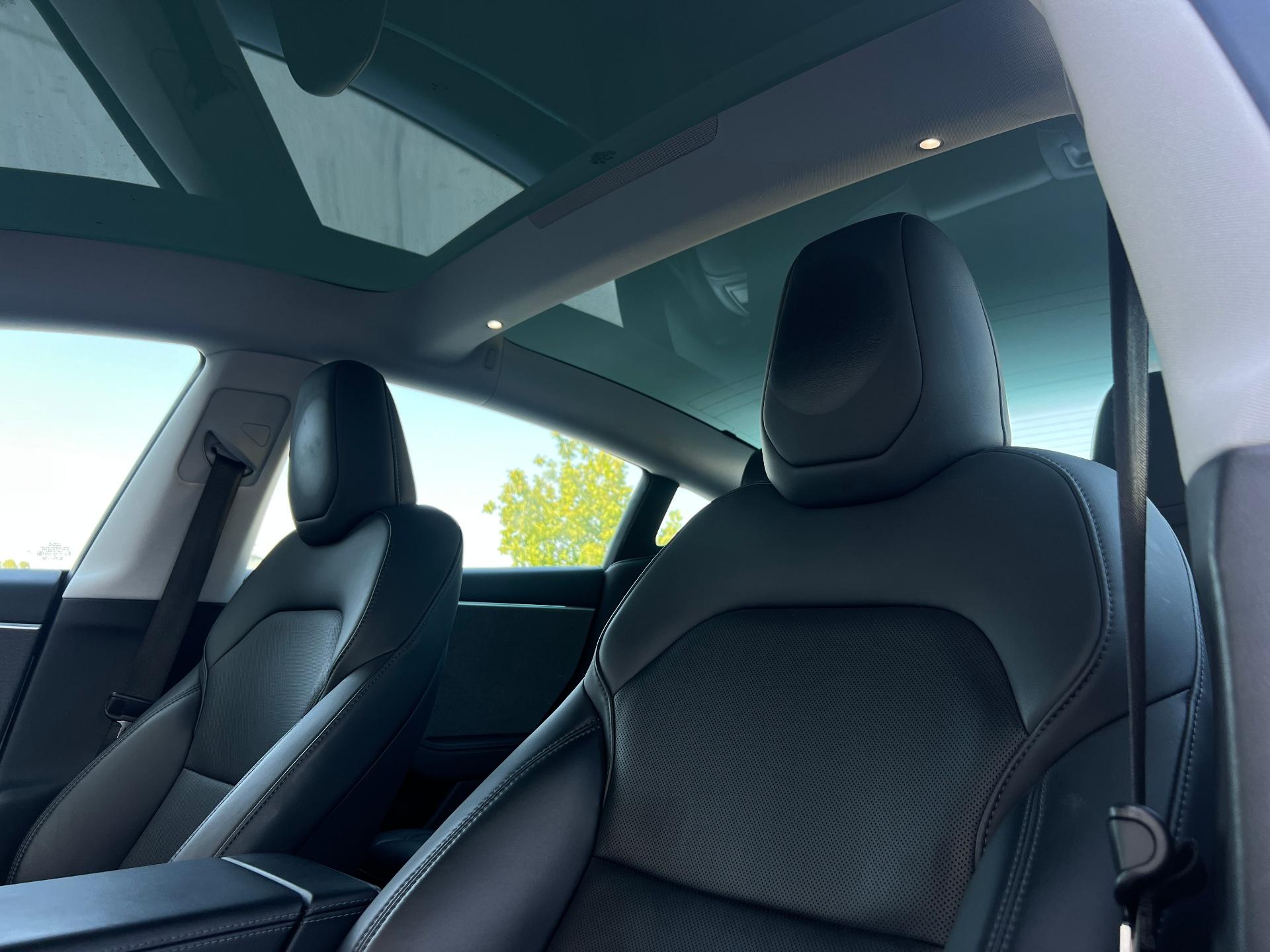Tesla-Model 3