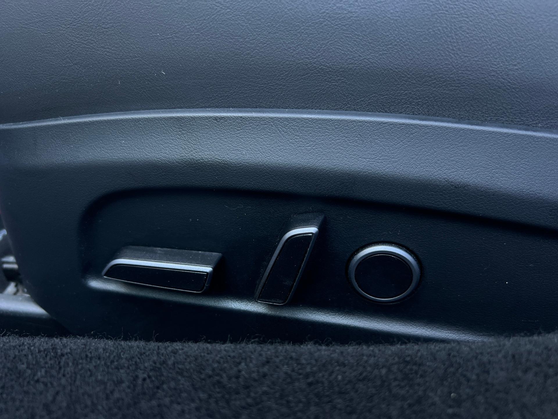 Tesla-Model 3