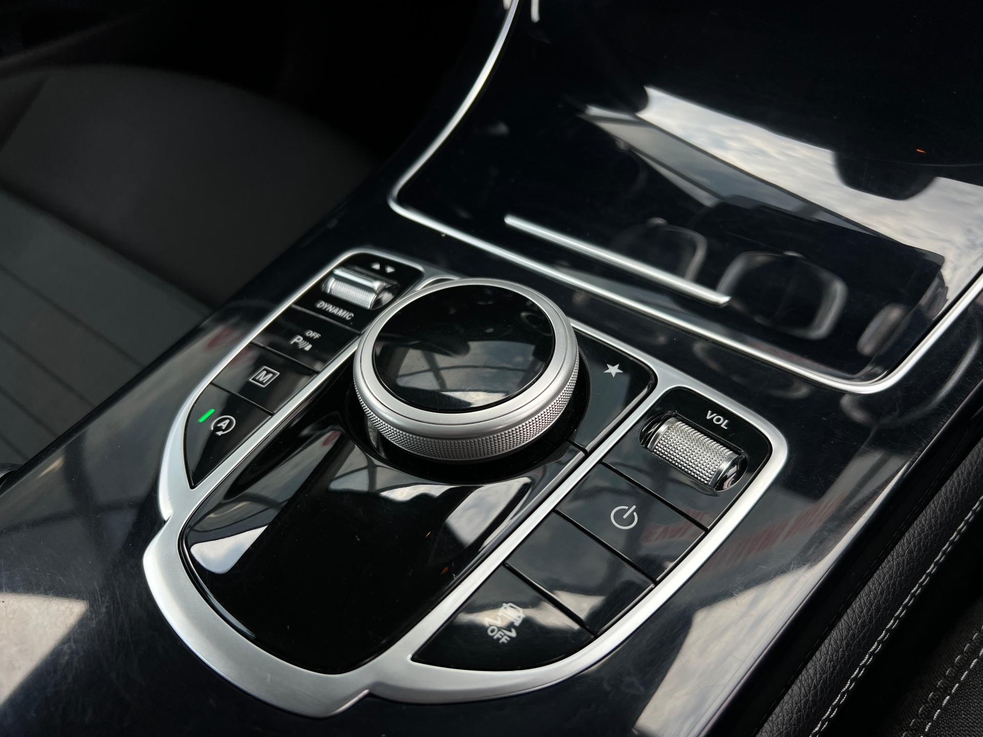 Mercedes-Benz-GLC