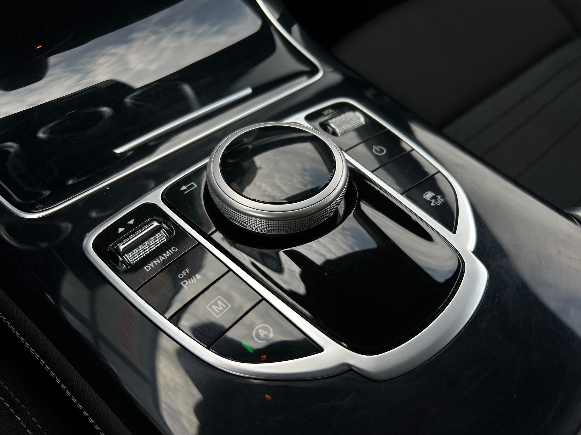 Mercedes-Benz-GLC