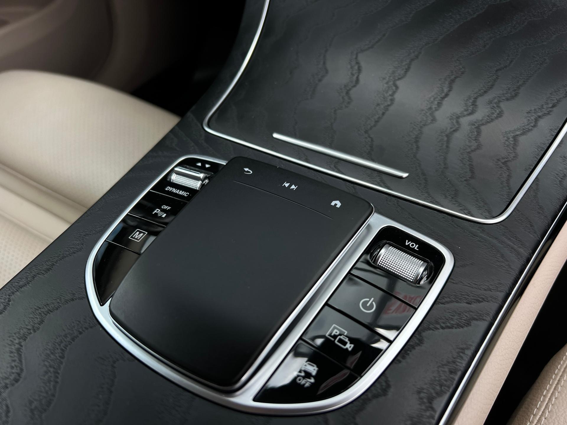 Mercedes-Benz-GLC