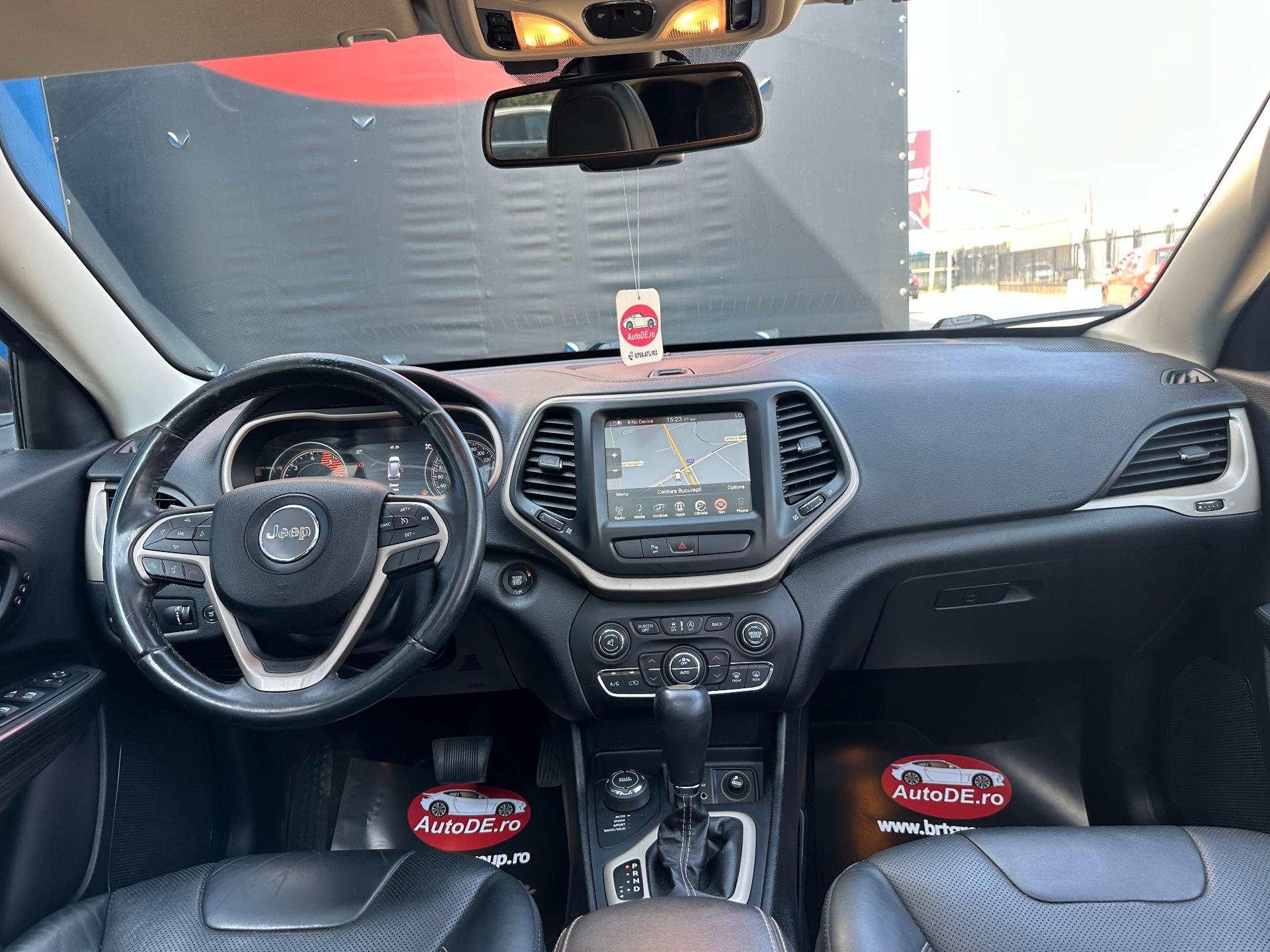Jeep-Cherokee