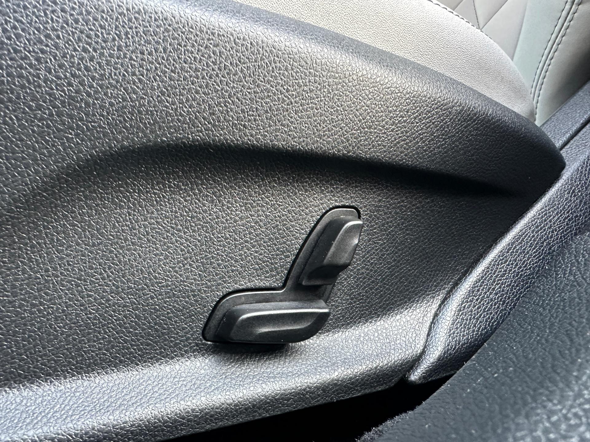 Mercedes-Benz-E
