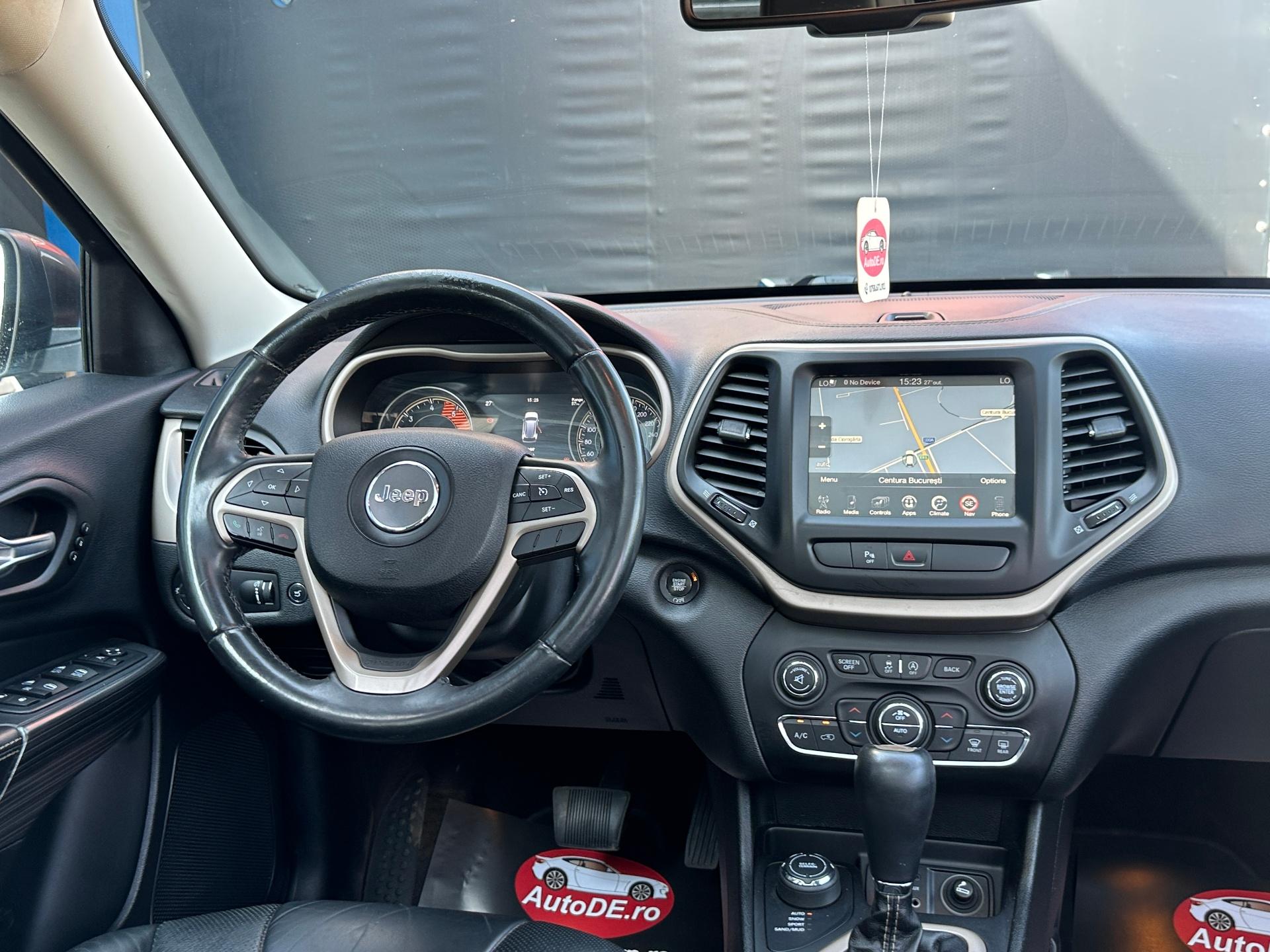 Jeep-Cherokee