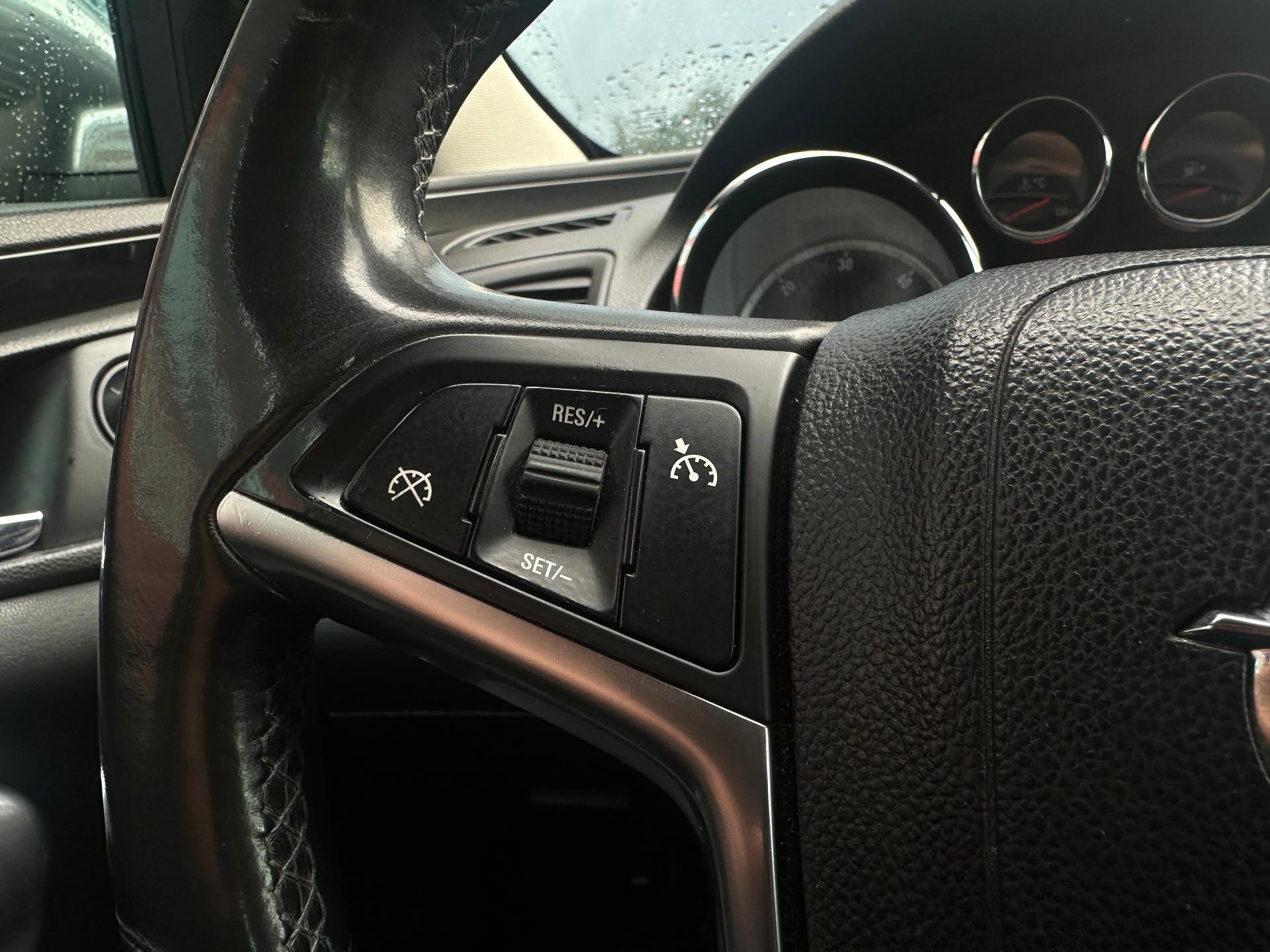 Opel-Insignia
