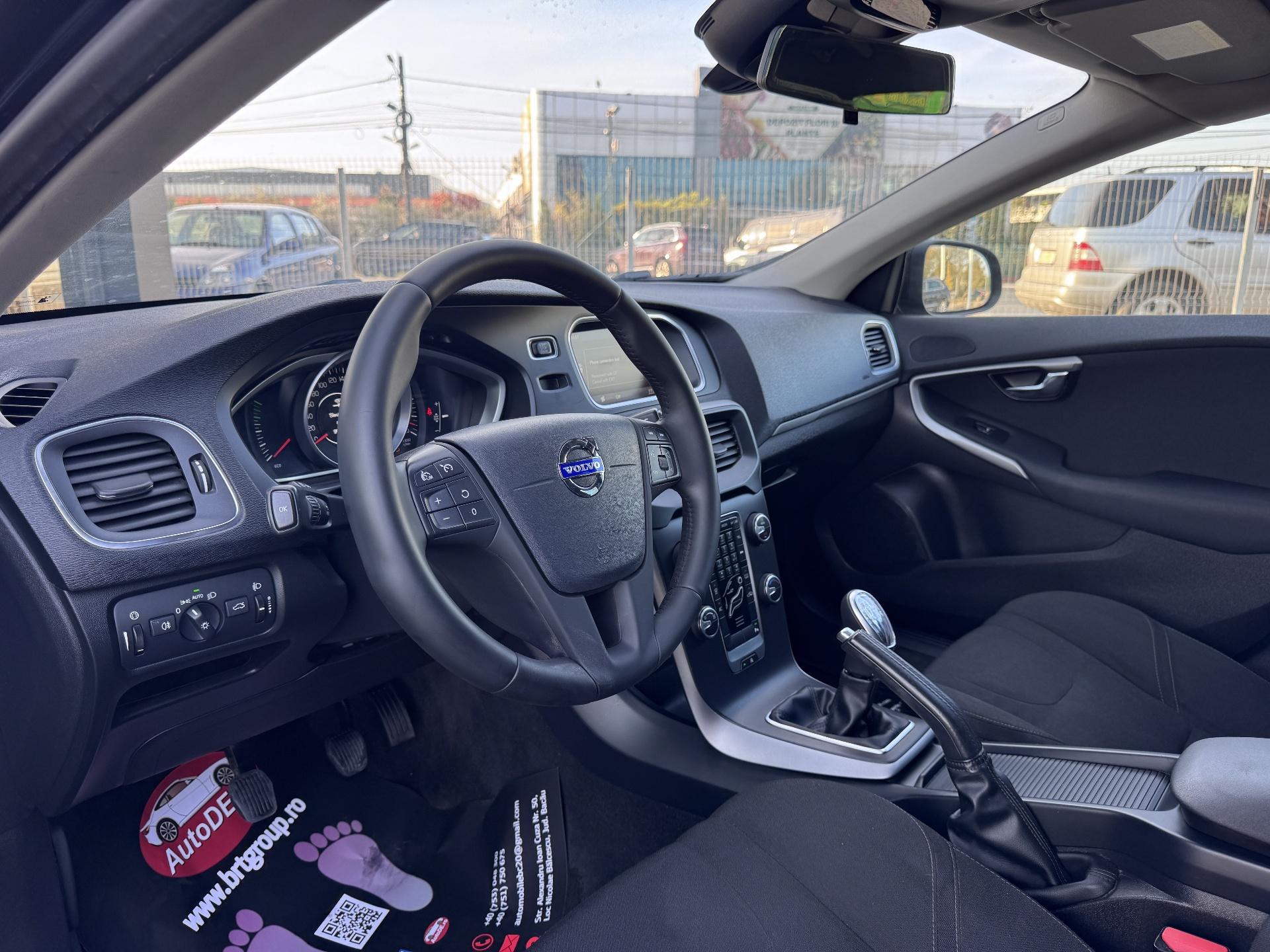 Volvo-V40