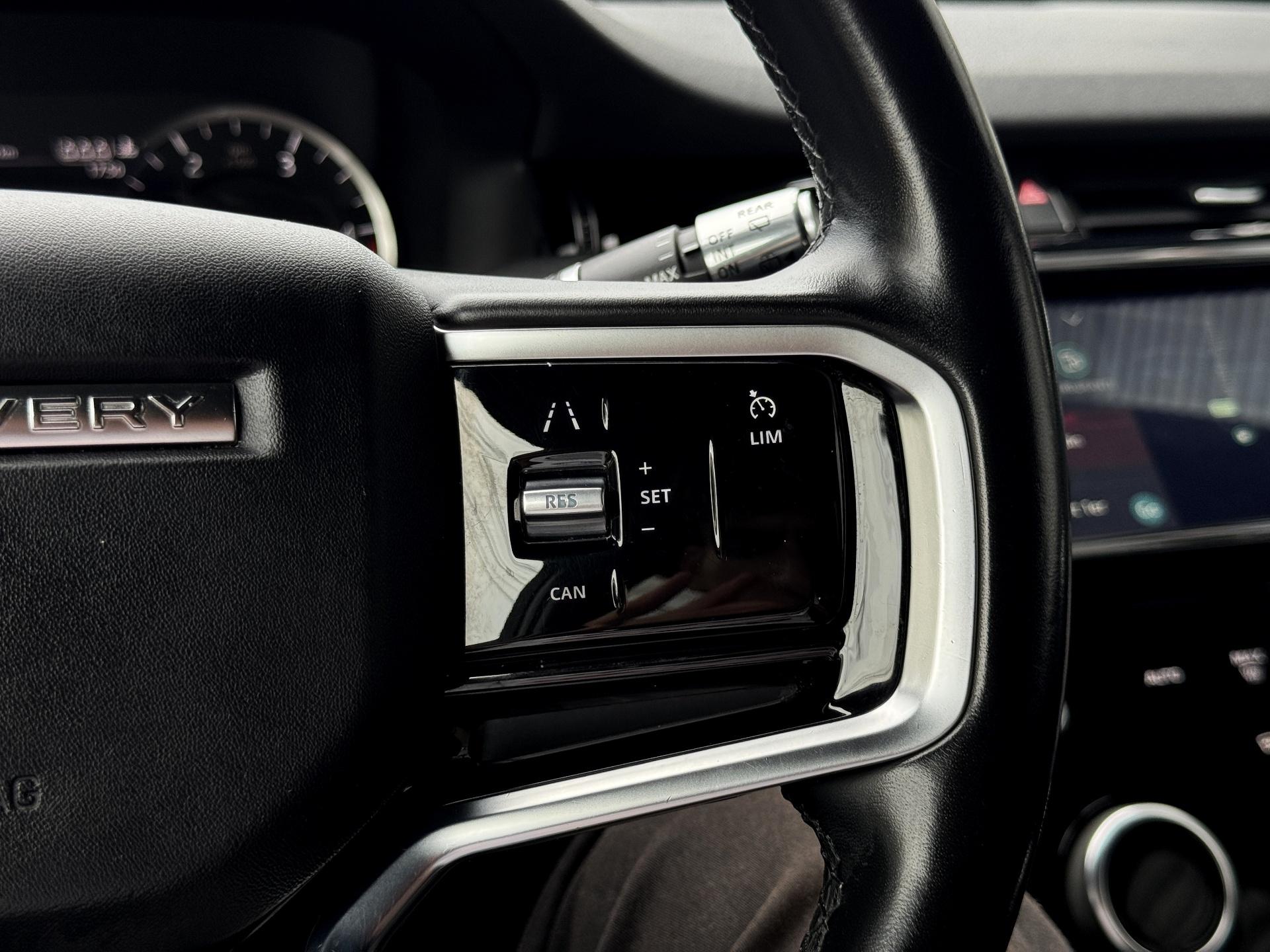 Land Rover-Discovery Sport