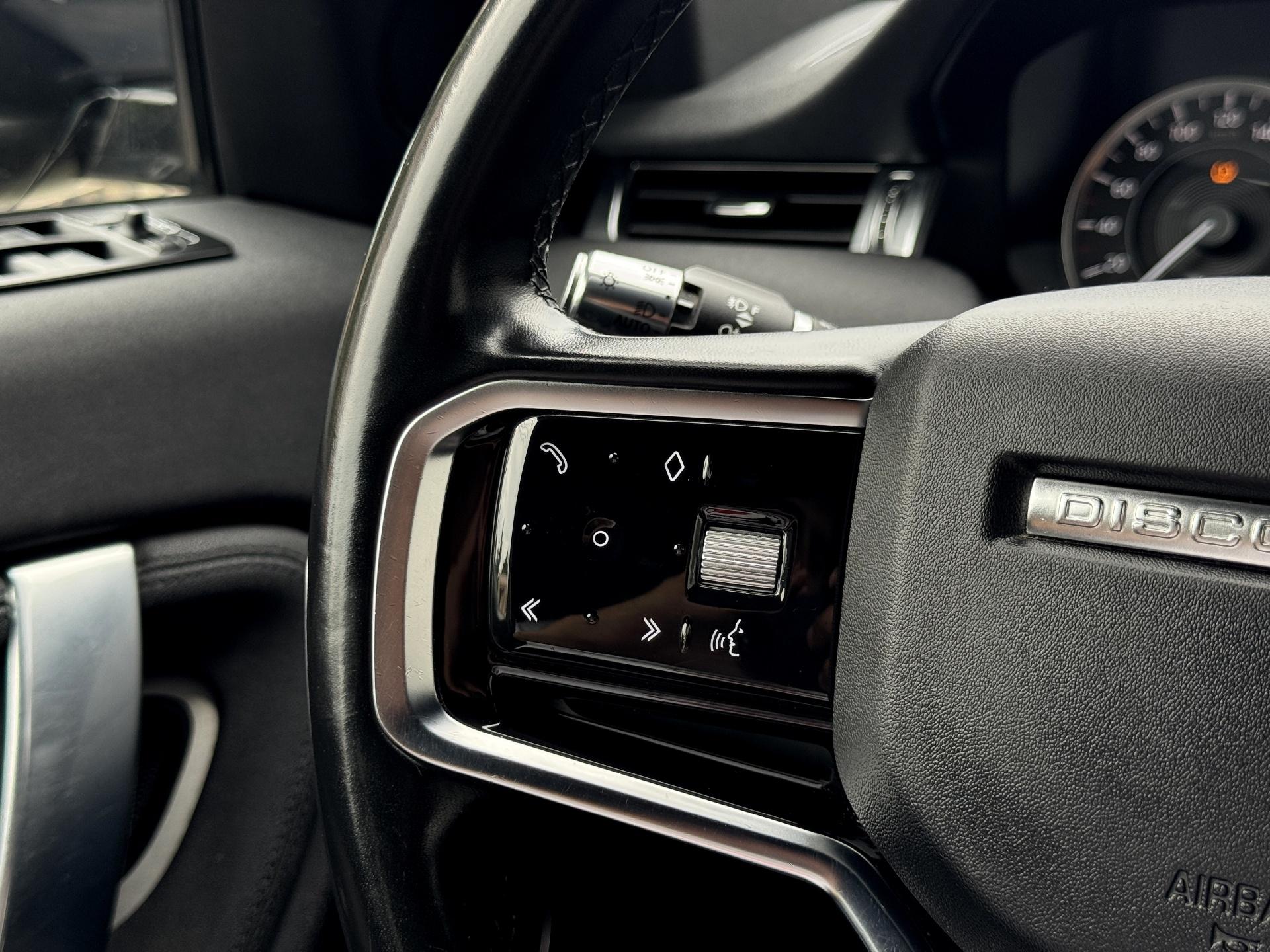 Land Rover-Discovery Sport