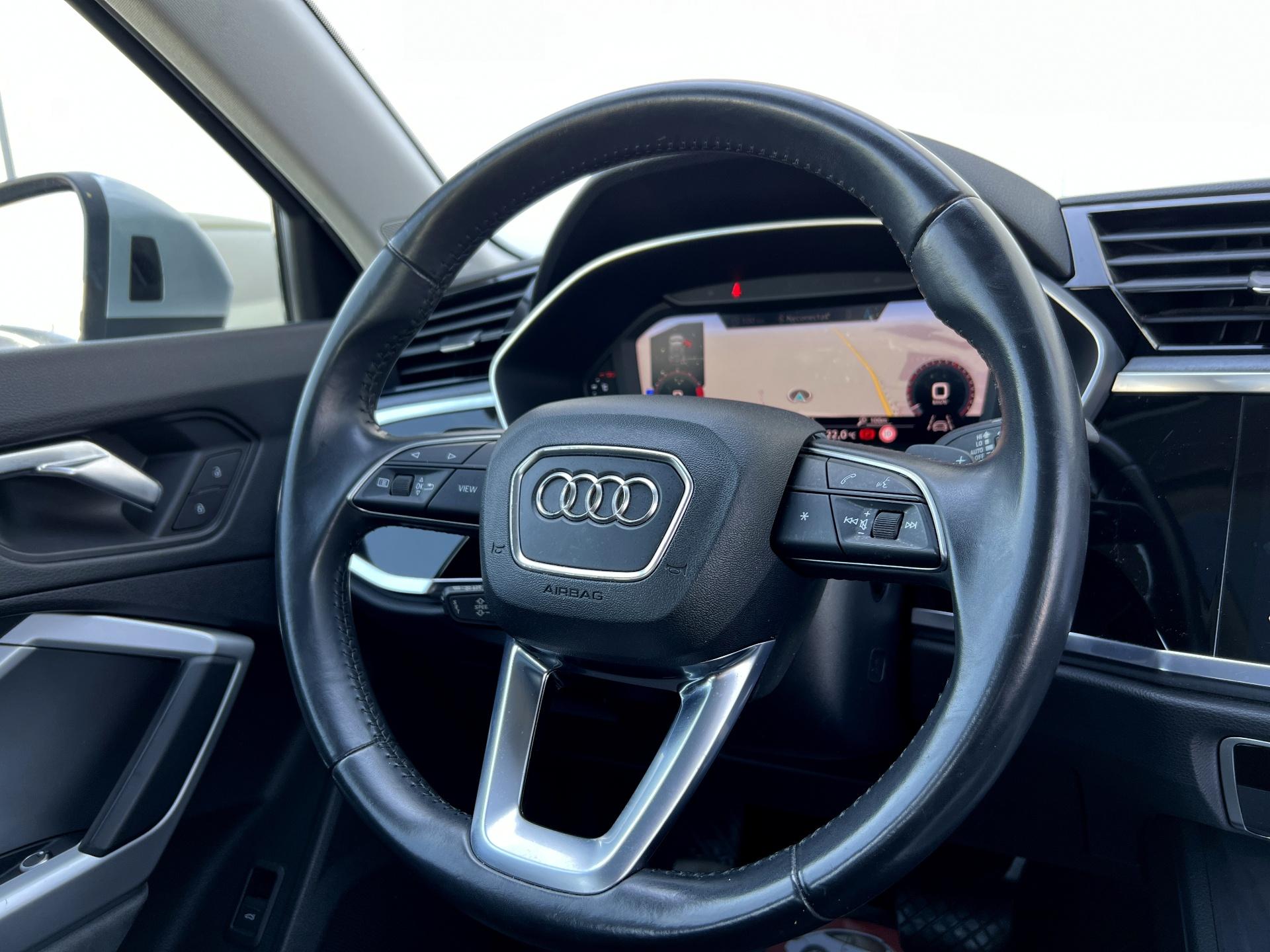 Audi-Q3