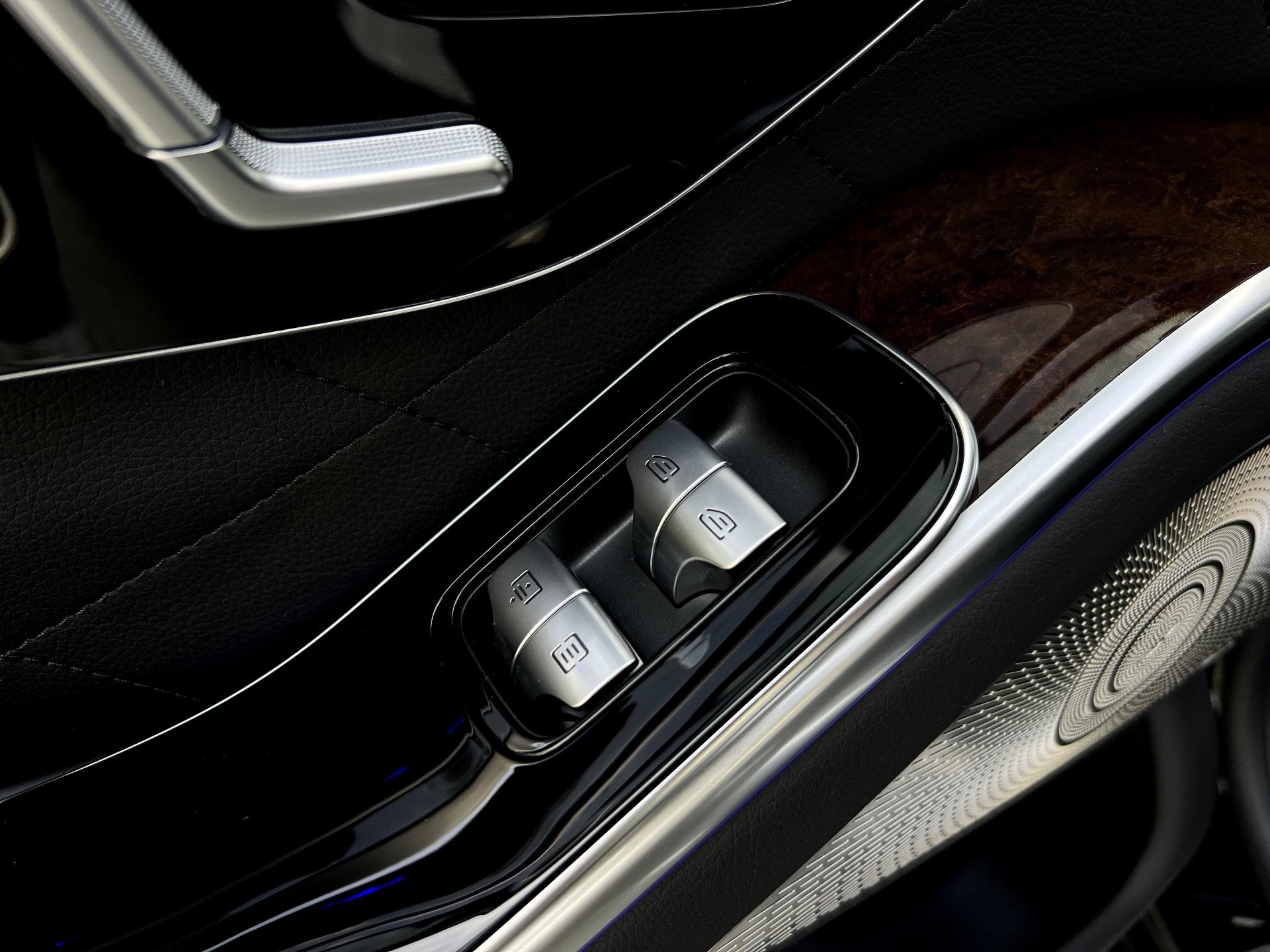 Mercedes-Benz-S