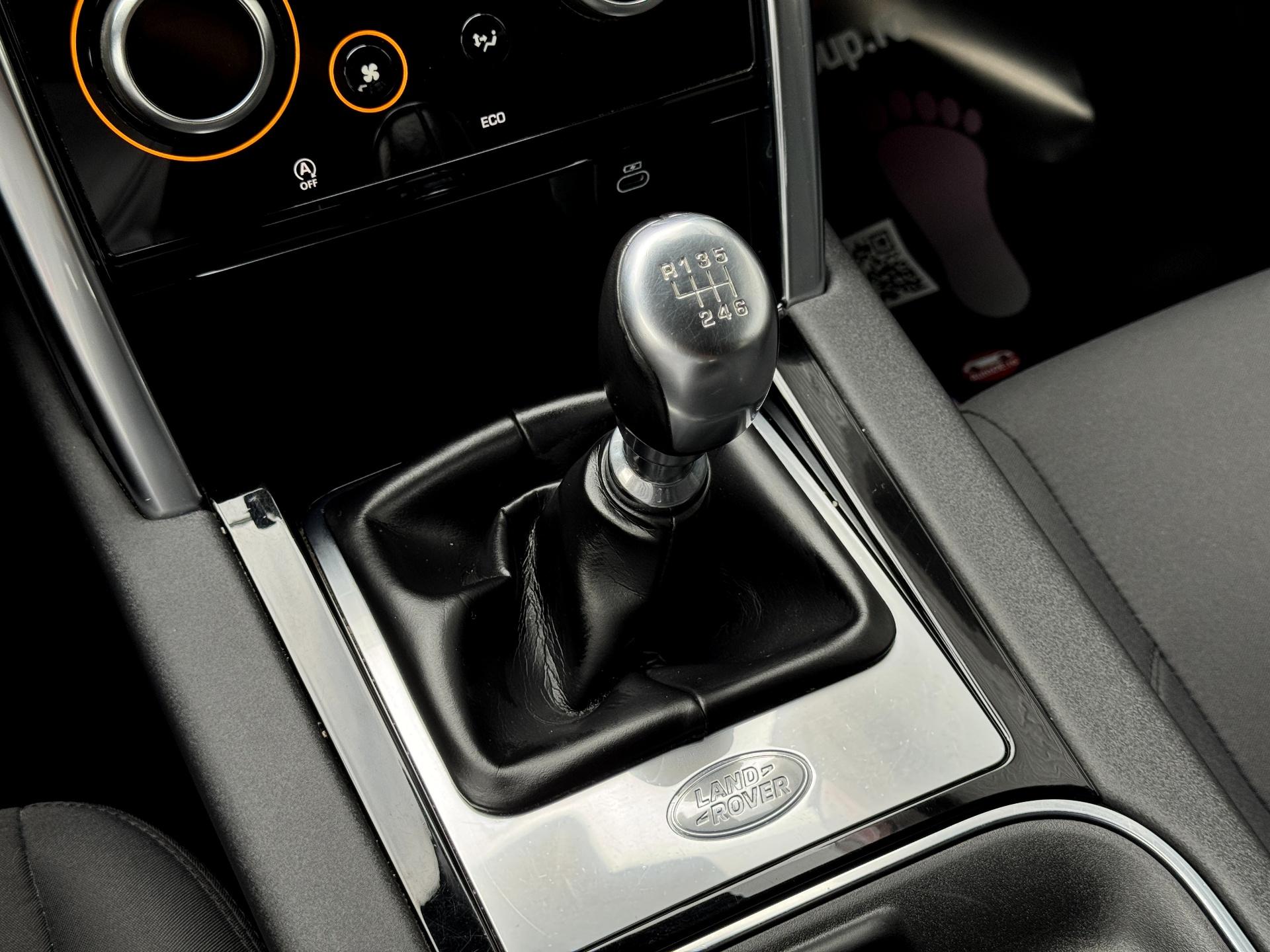 Land Rover-Discovery Sport