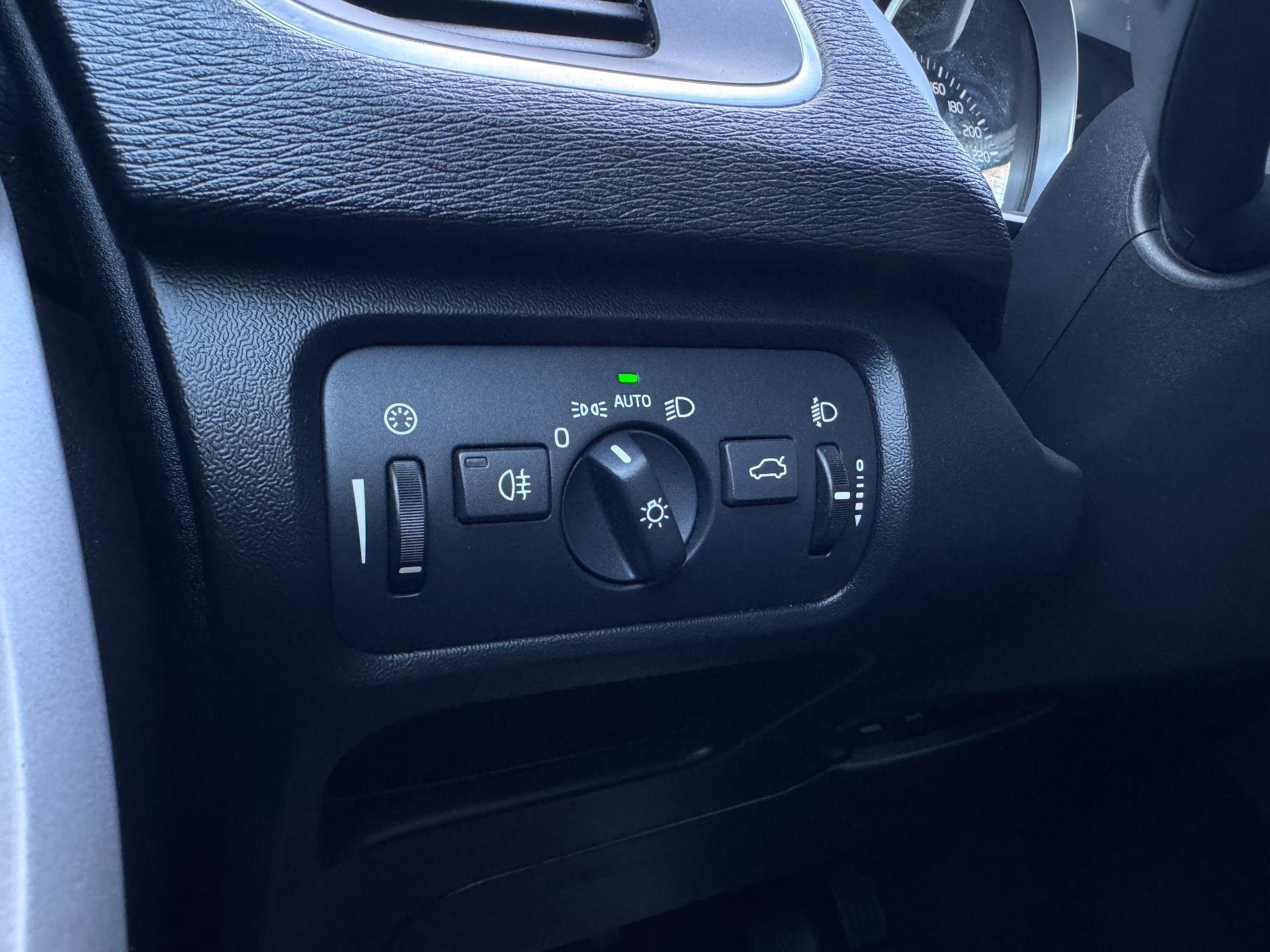 Volvo-V40