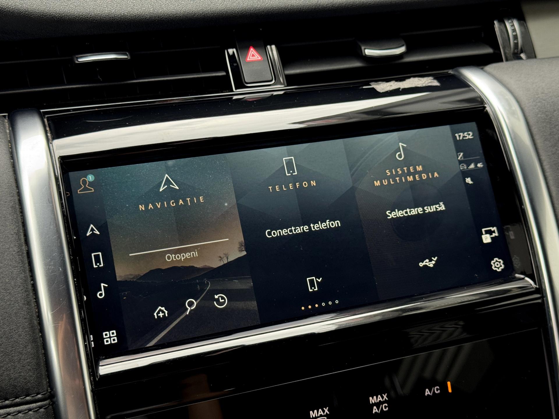 Land Rover-Discovery Sport