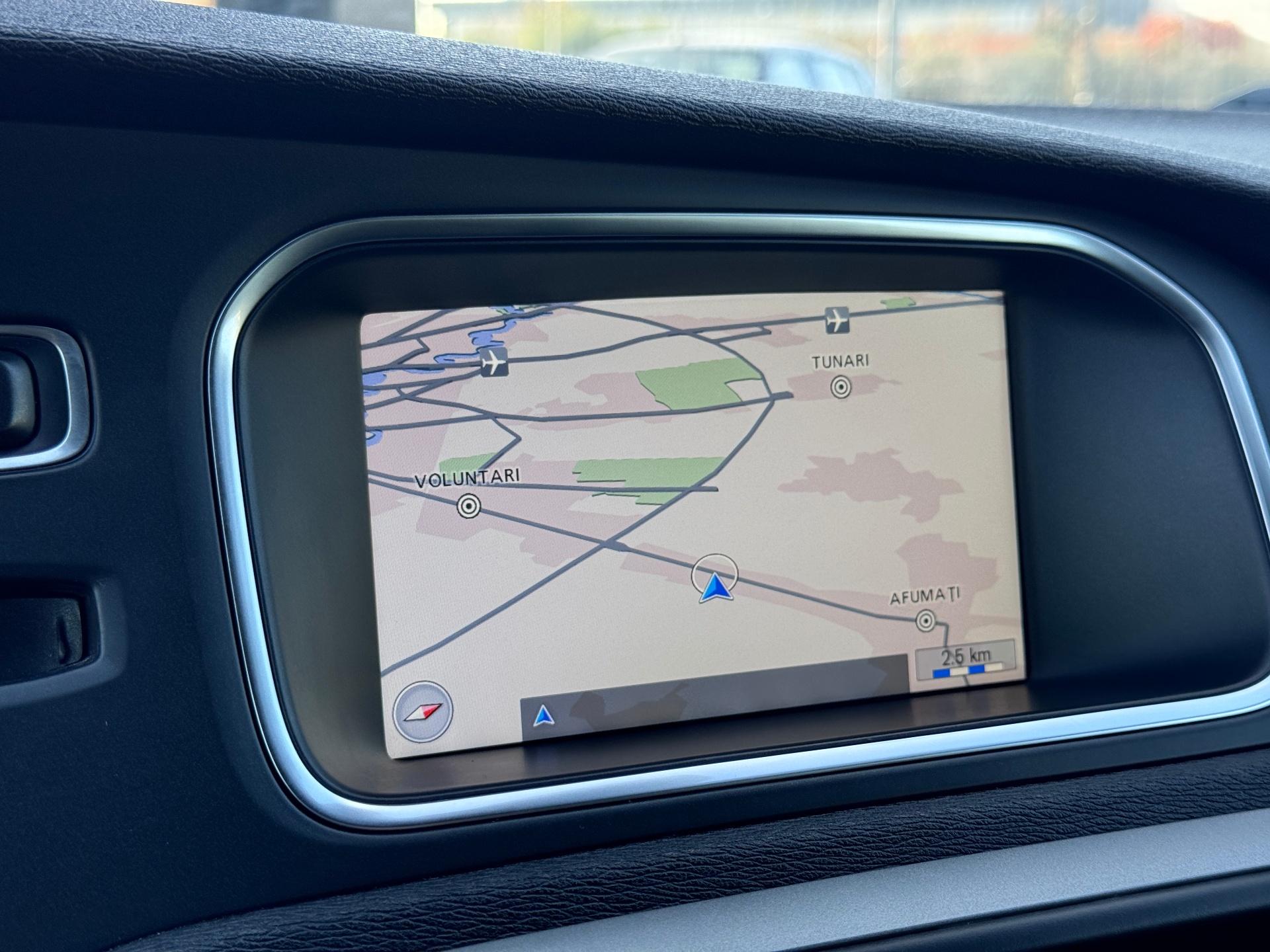 Volvo-V40