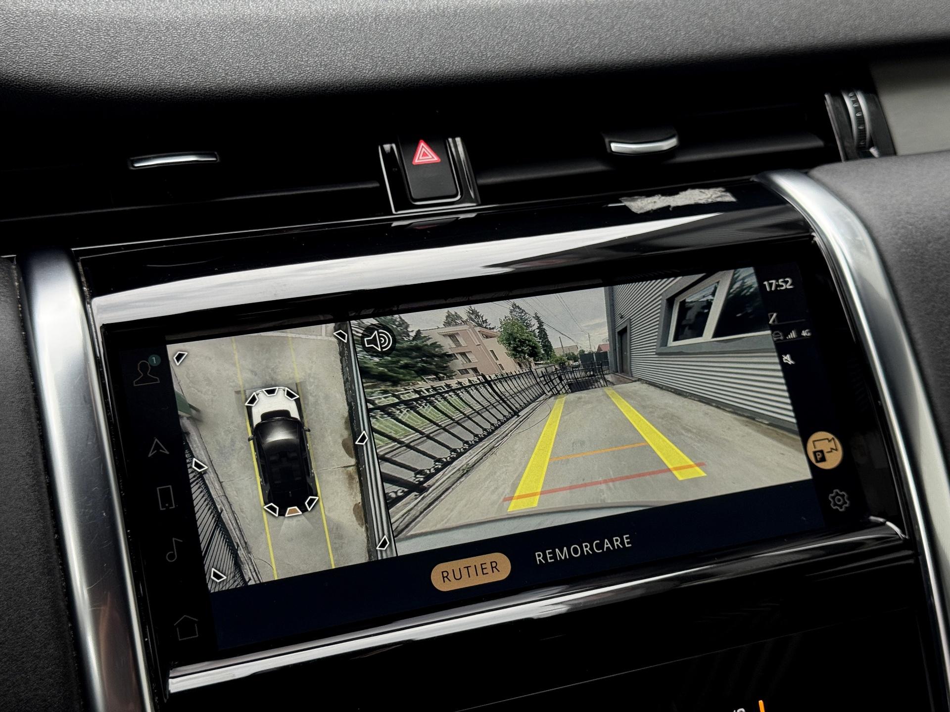 Land Rover-Discovery Sport