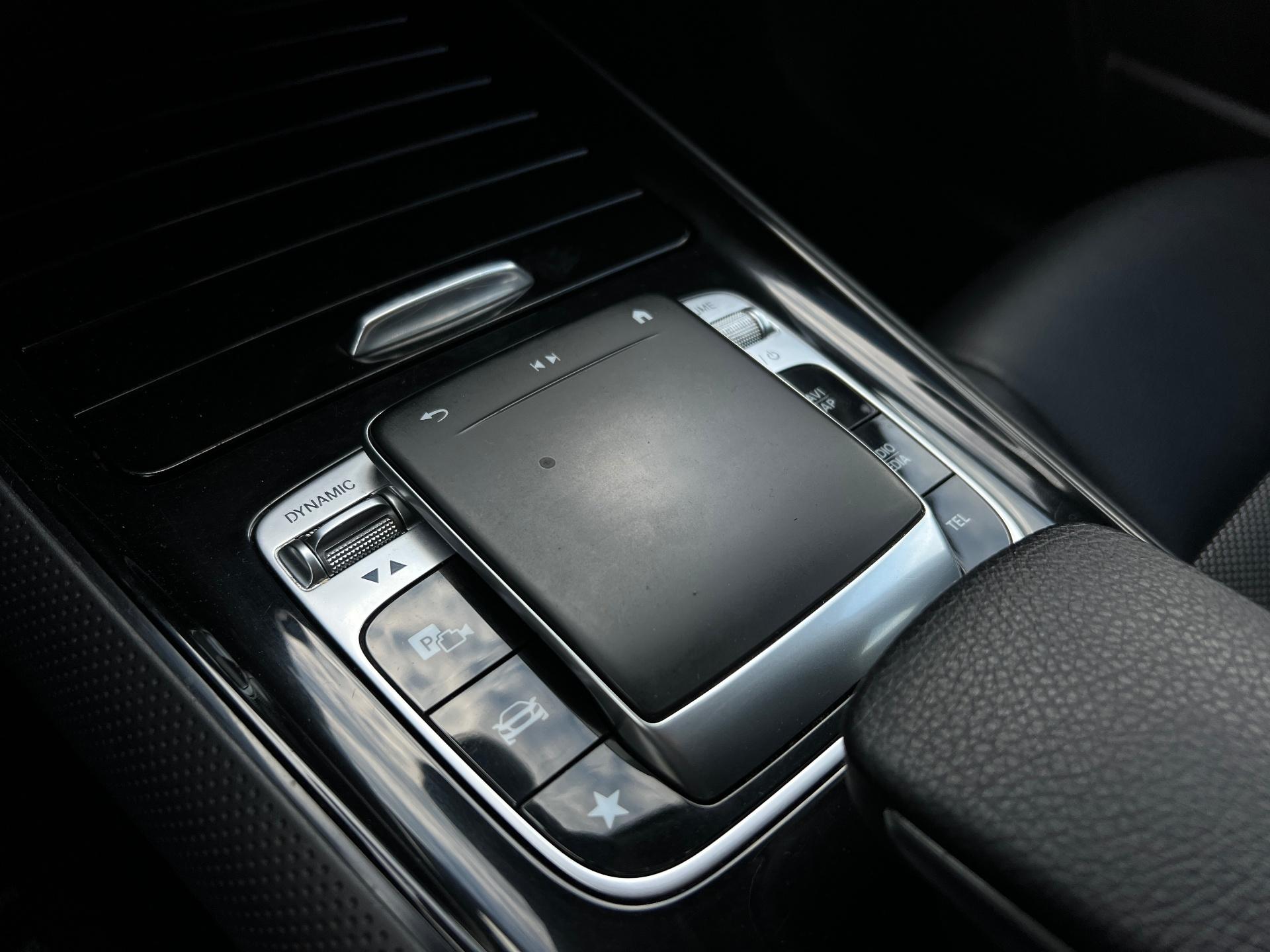Mercedes-Benz-GLB