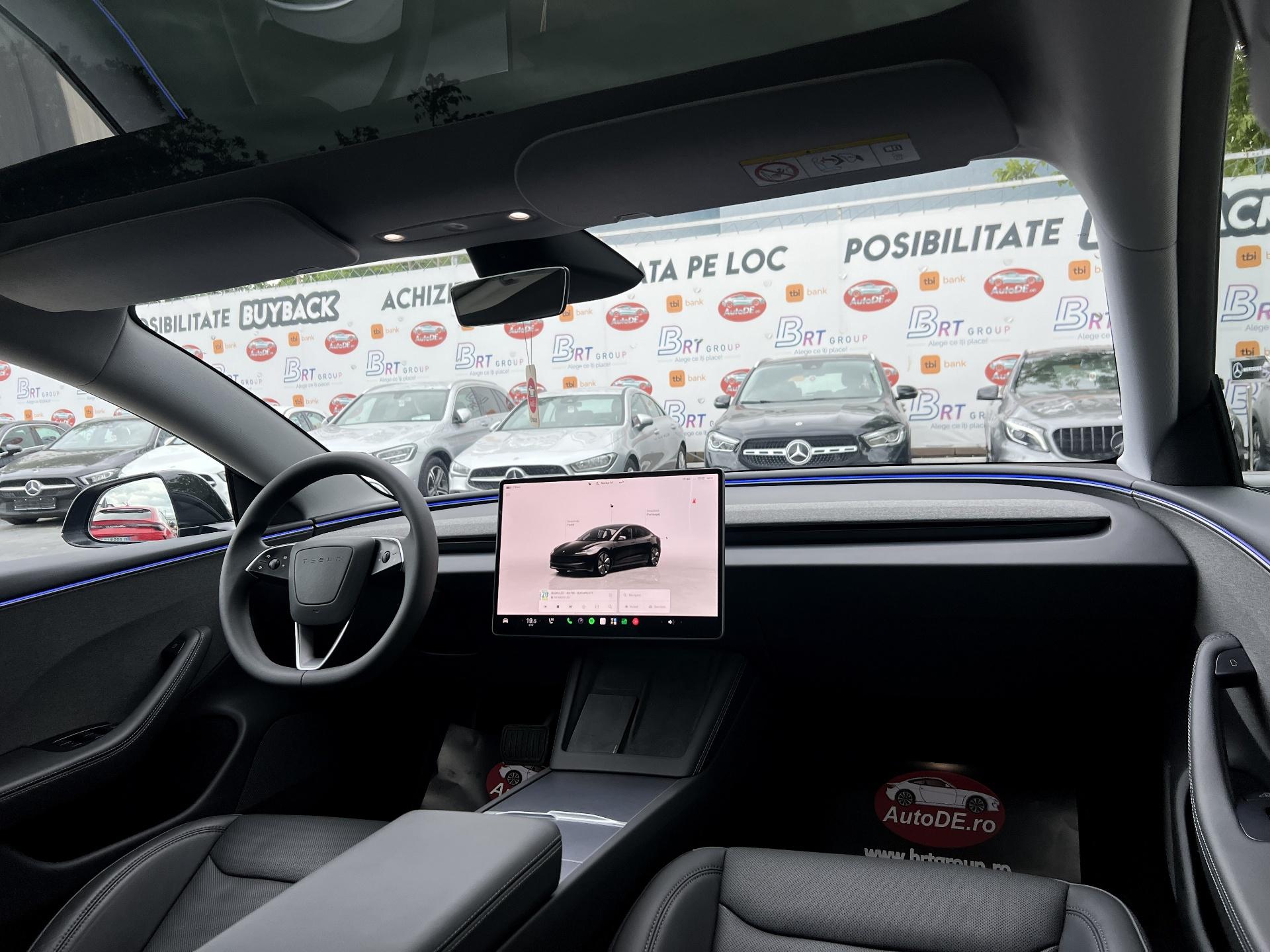 Tesla-Model 3