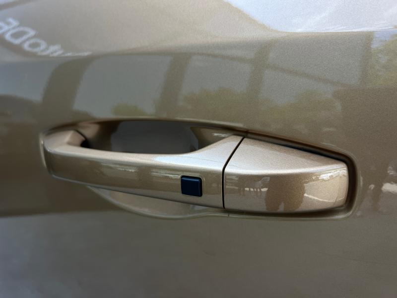 Car Thumb