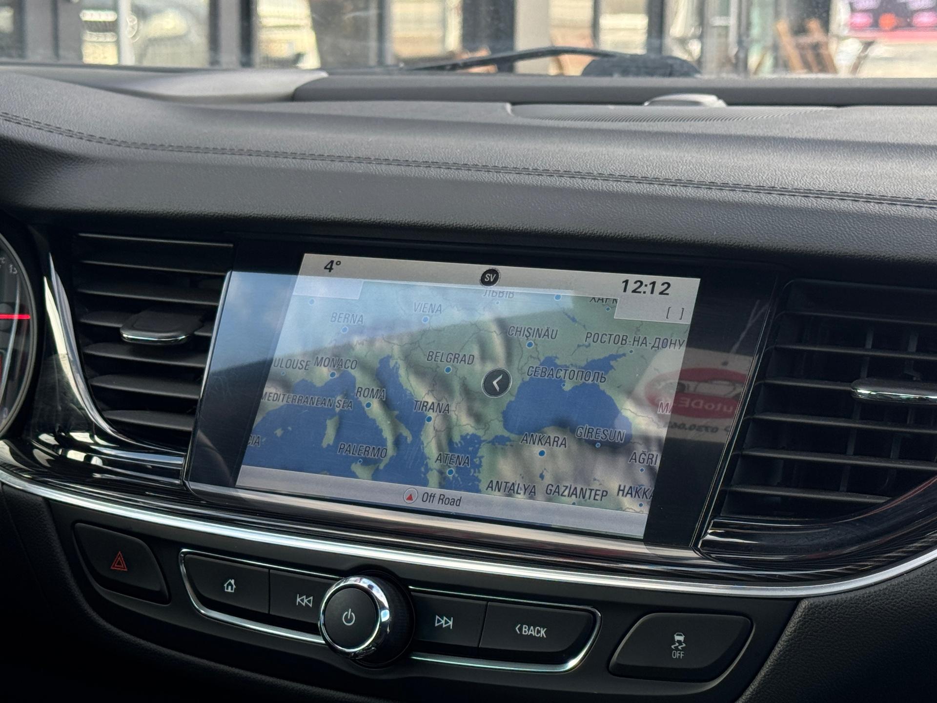 Opel-Insignia