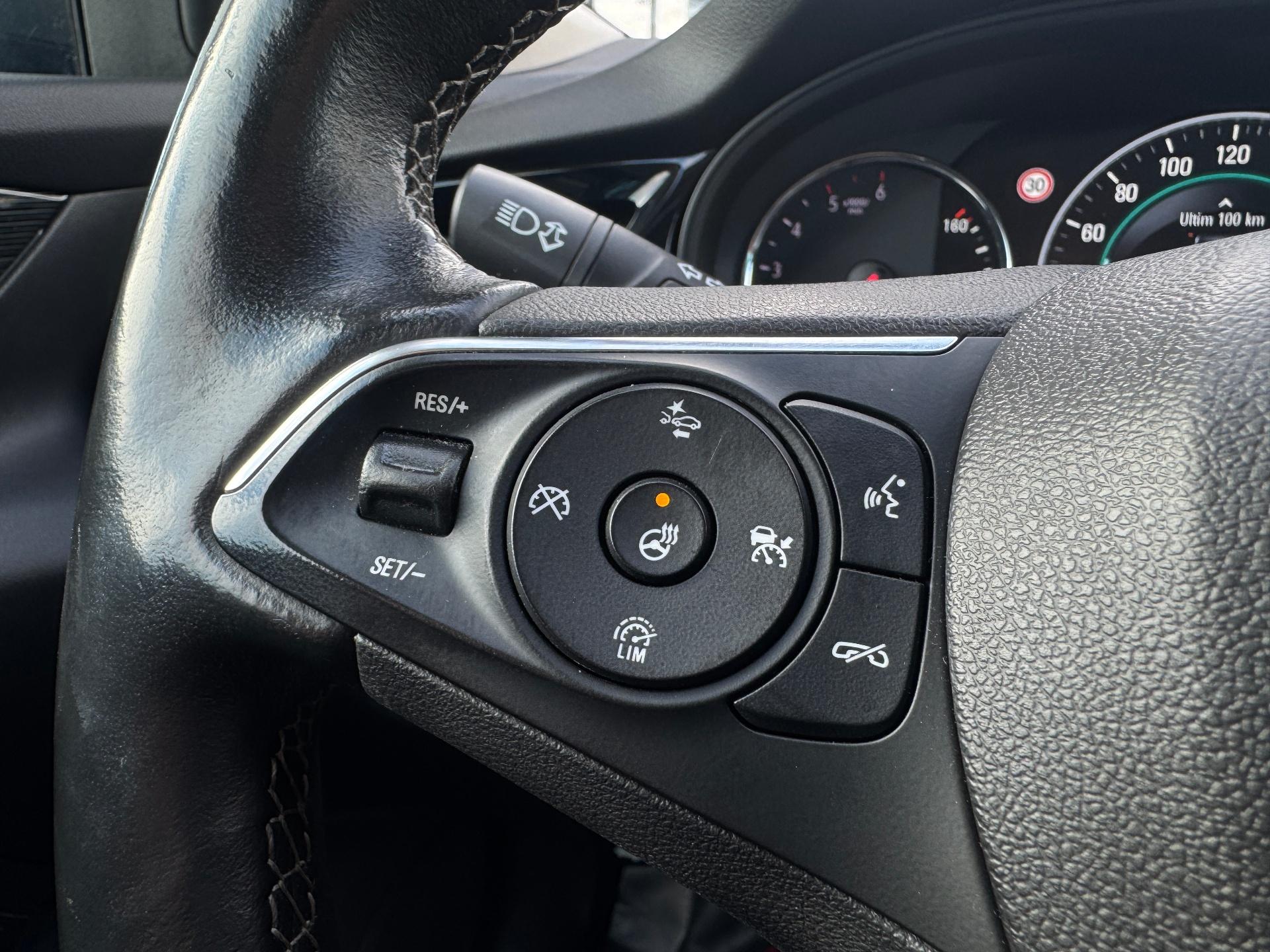 Opel-Insignia