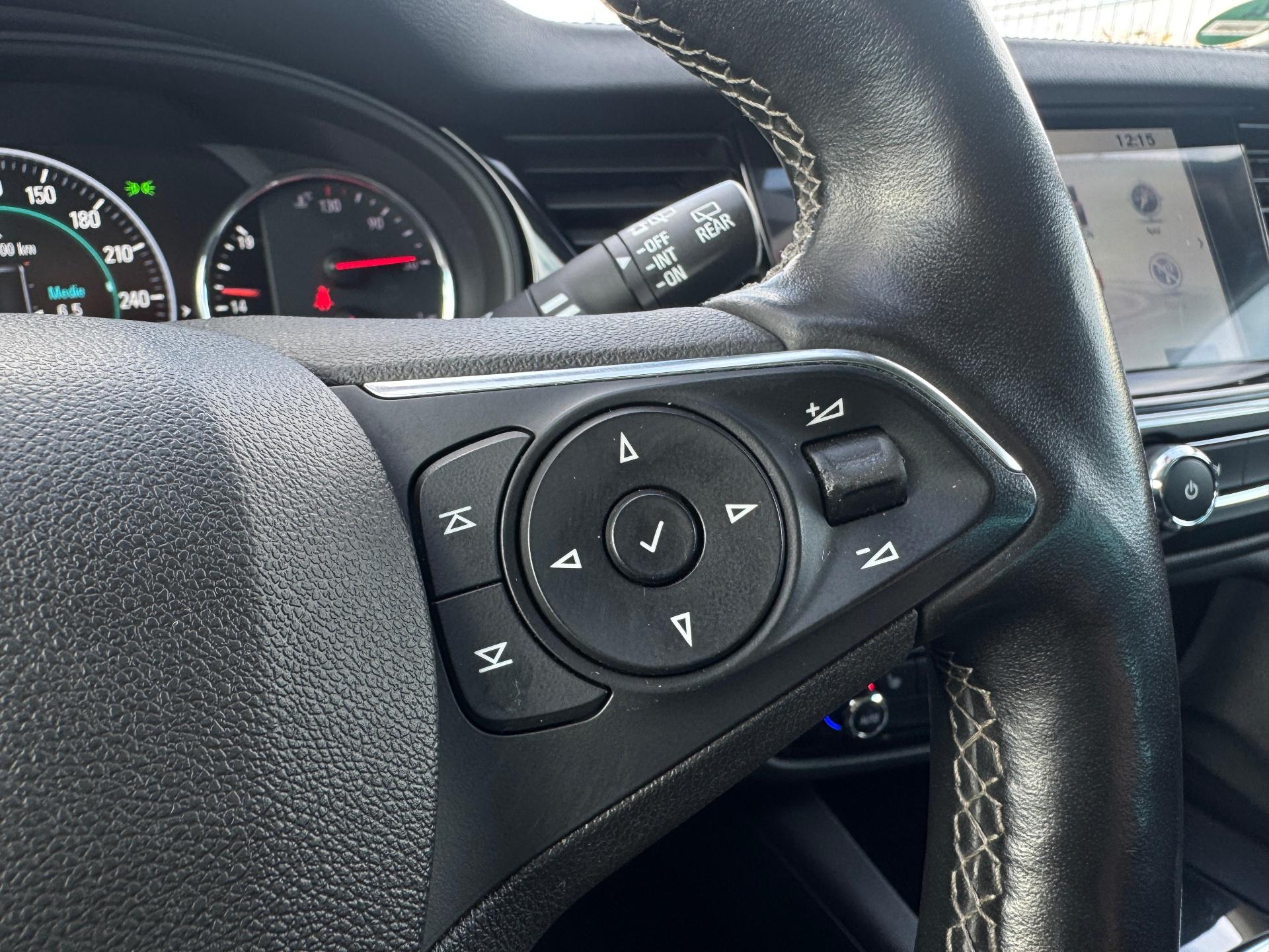 Opel-Insignia