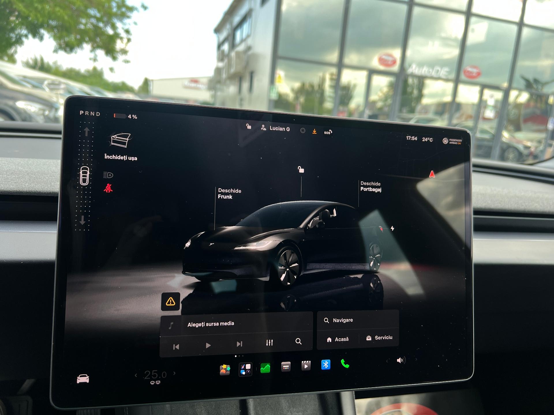 Tesla-Model 3