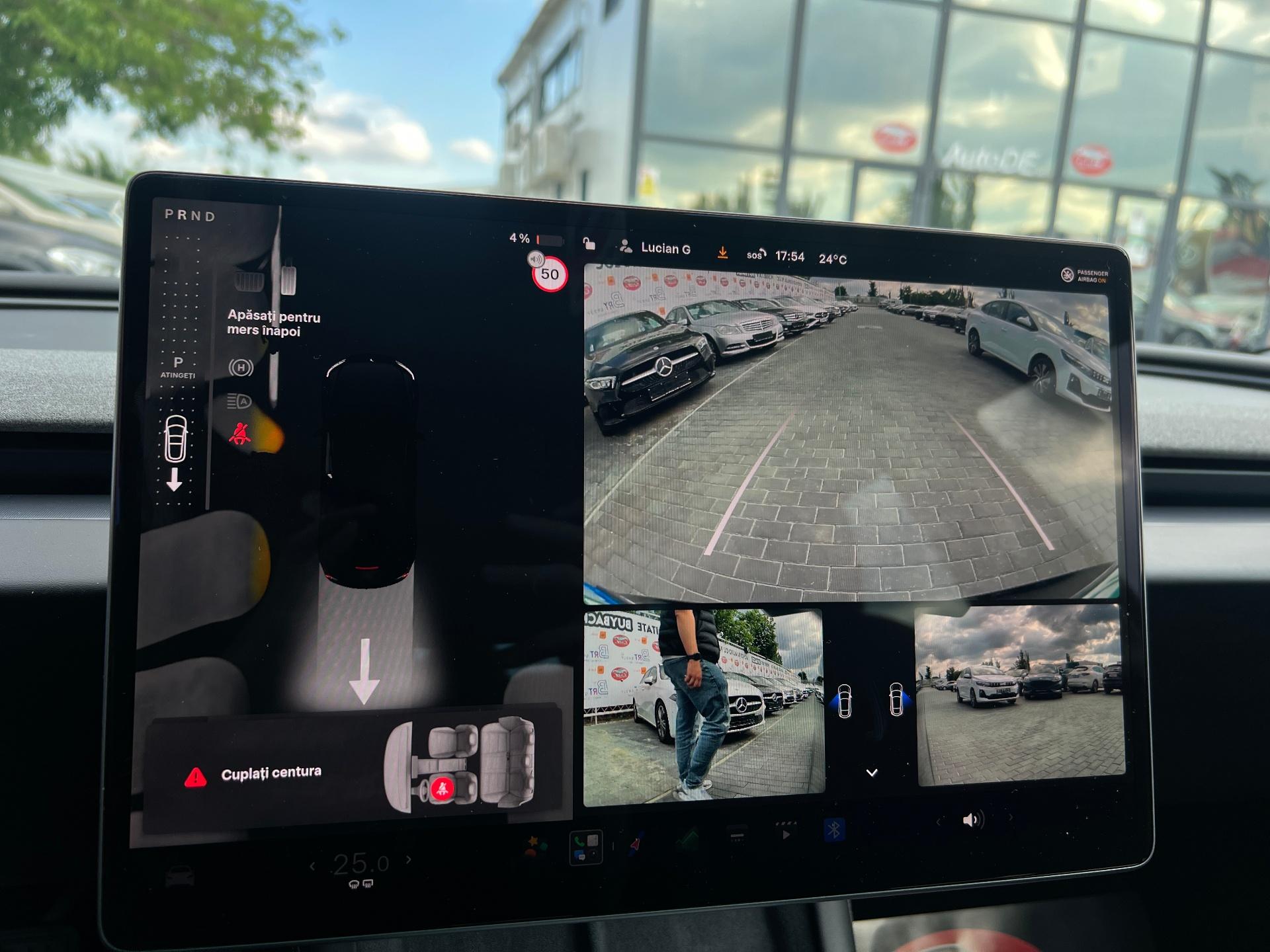 Tesla-Model 3