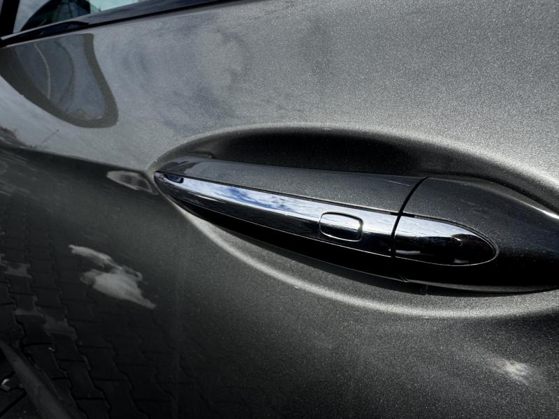 Car Thumb
