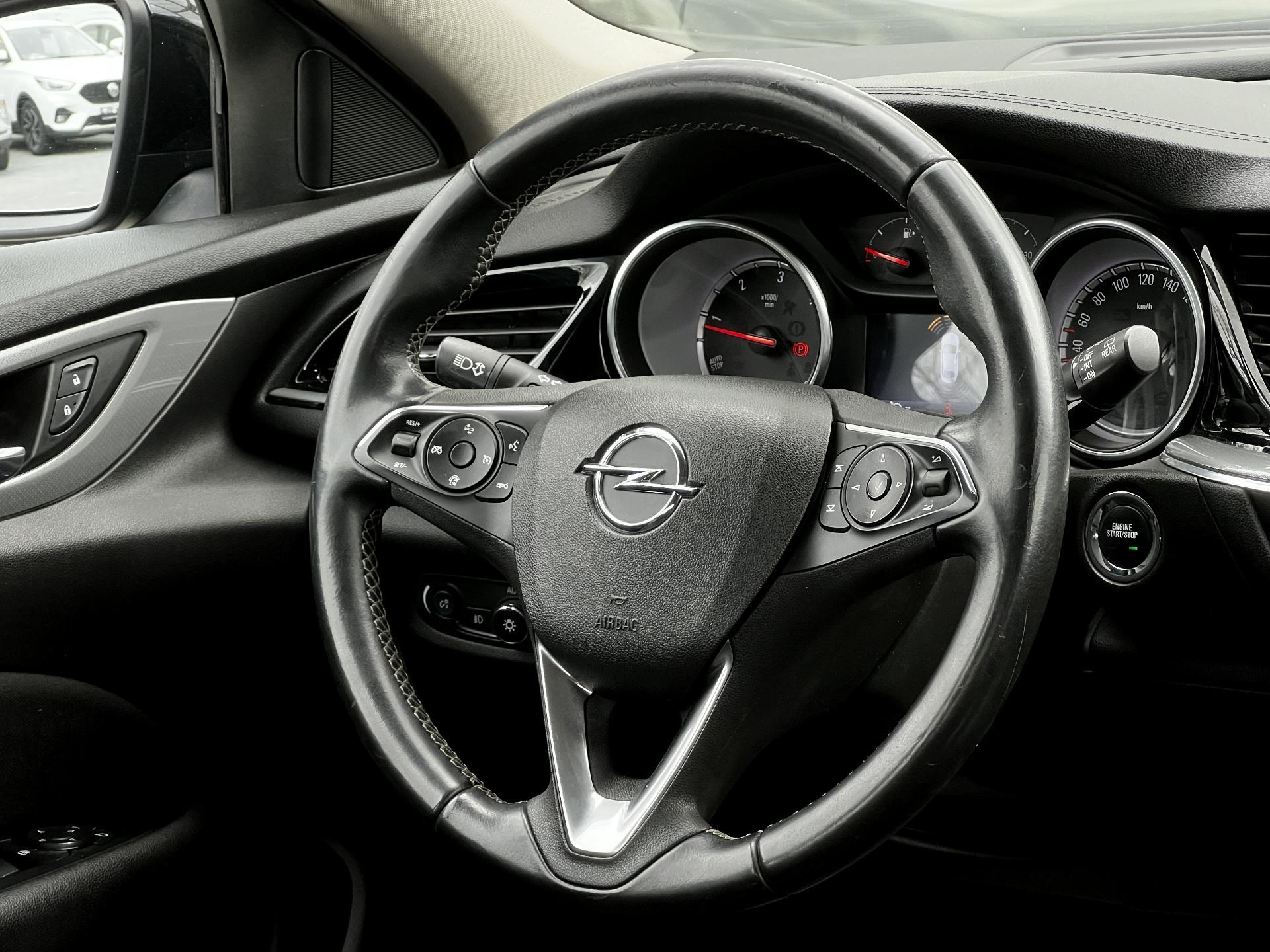 Opel-Insignia