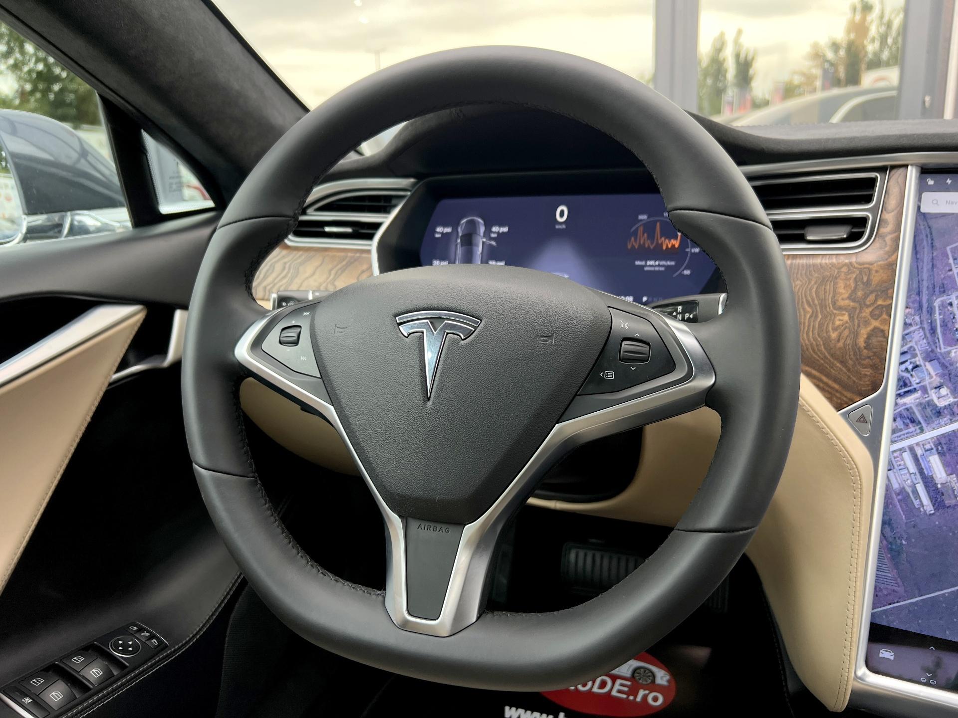 Tesla-Model S