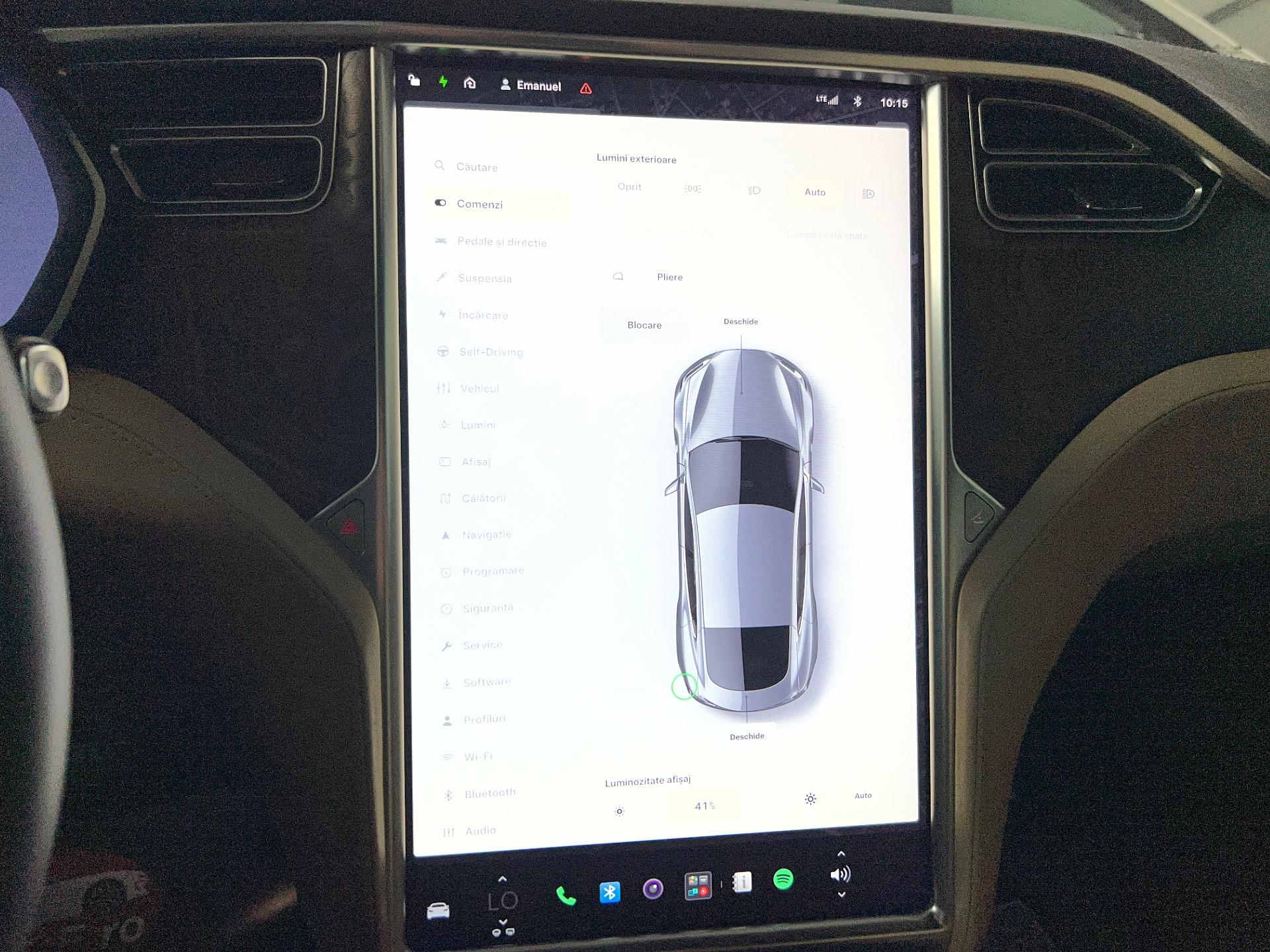 Tesla-Model S