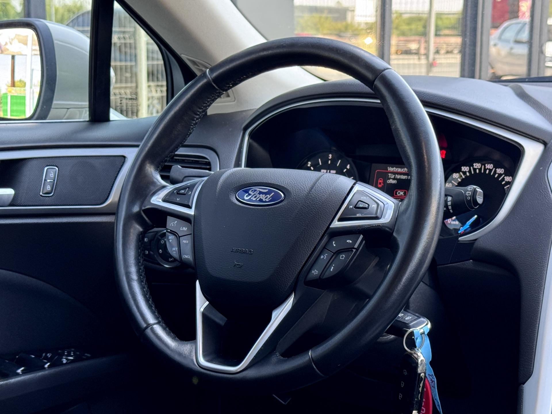Ford-Mondeo