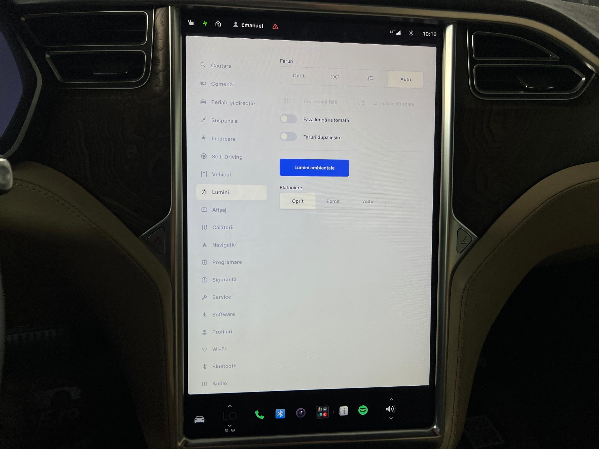 Tesla-Model S