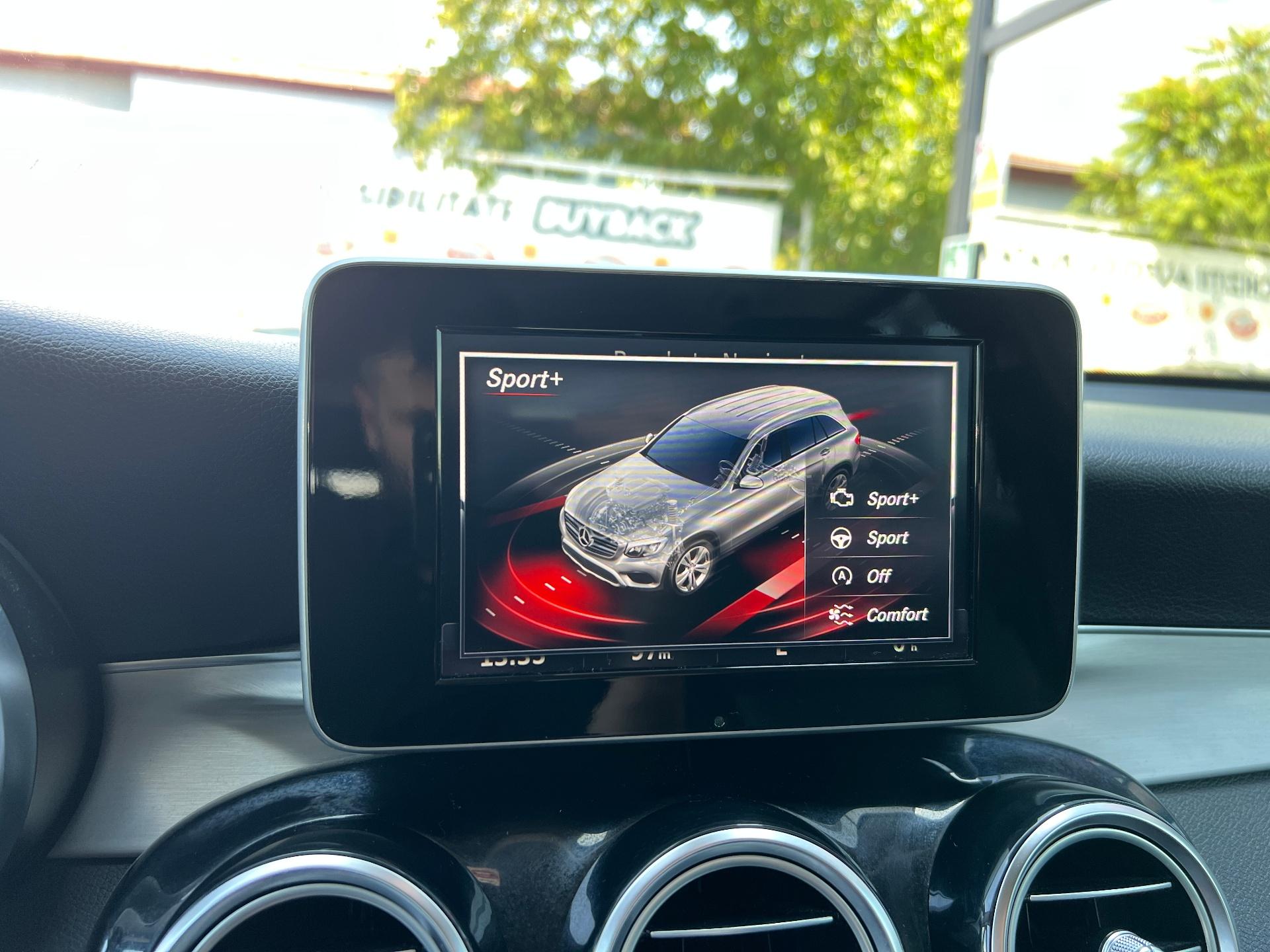 Mercedes-Benz-GLC