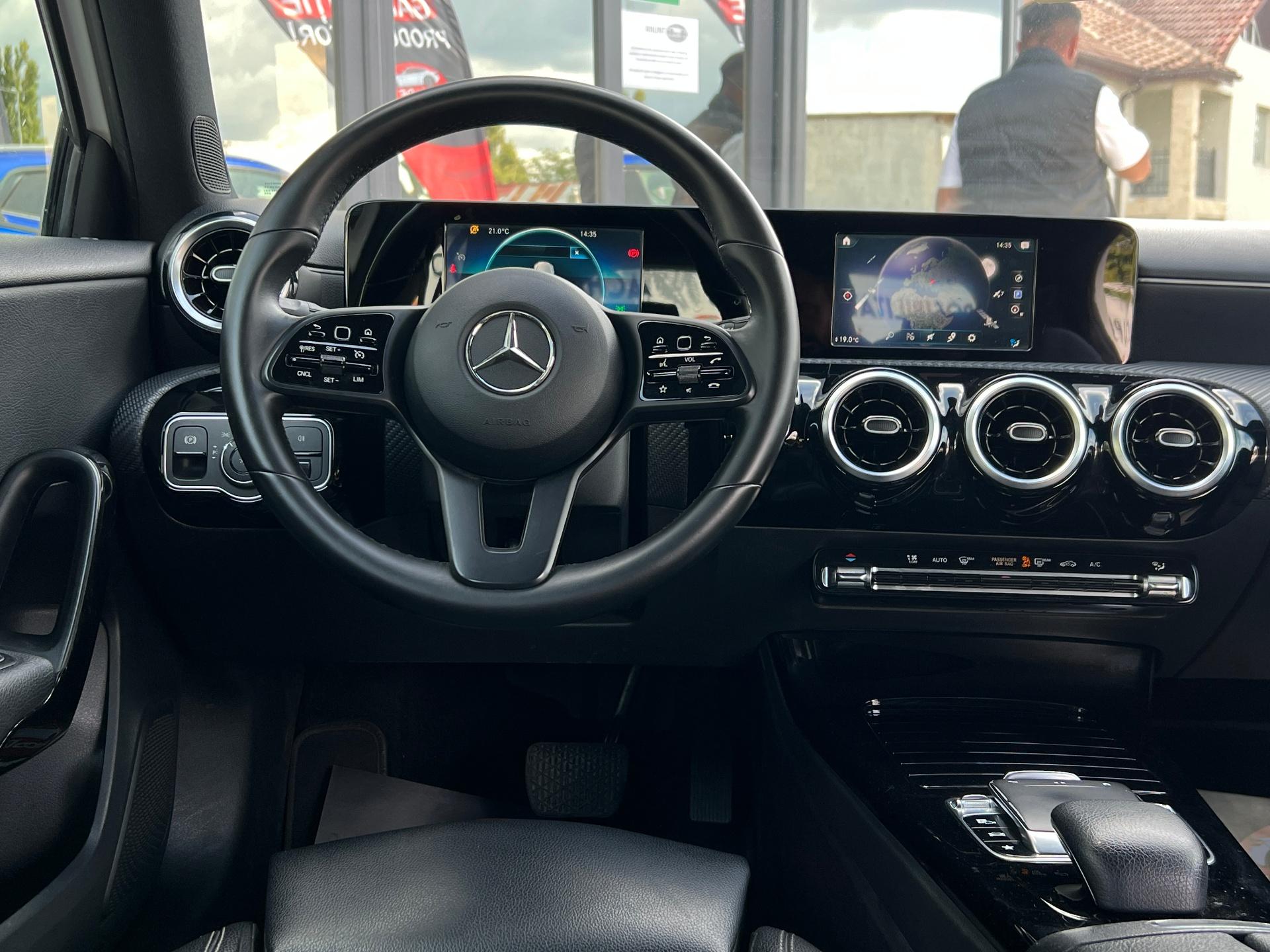 Mercedes-Benz-A 180