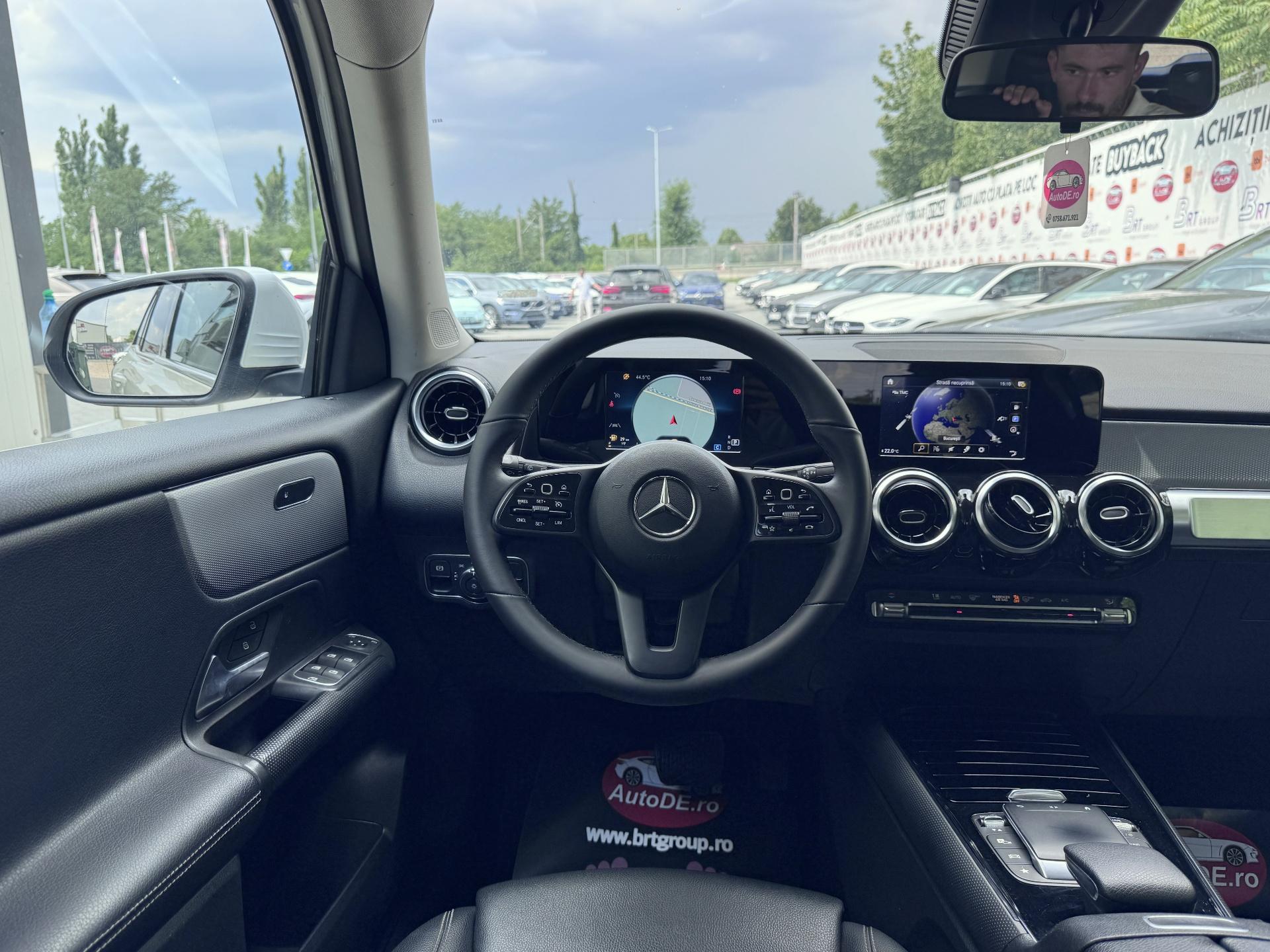 Mercedes-Benz-GLB