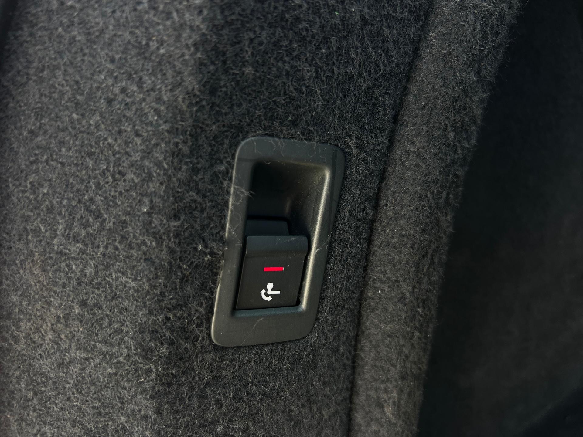 Audi-A4