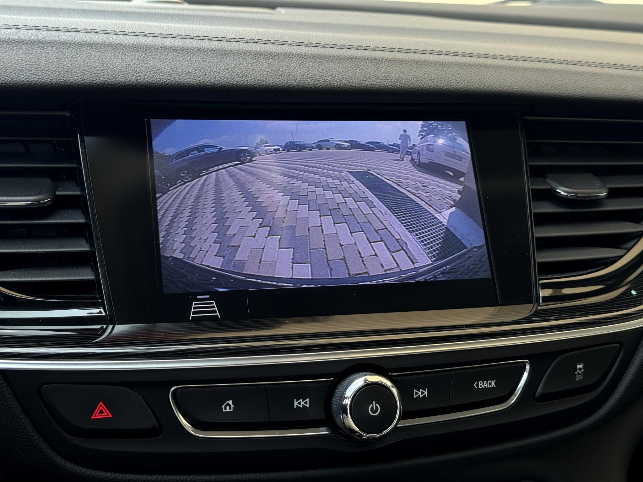 Opel-Insignia