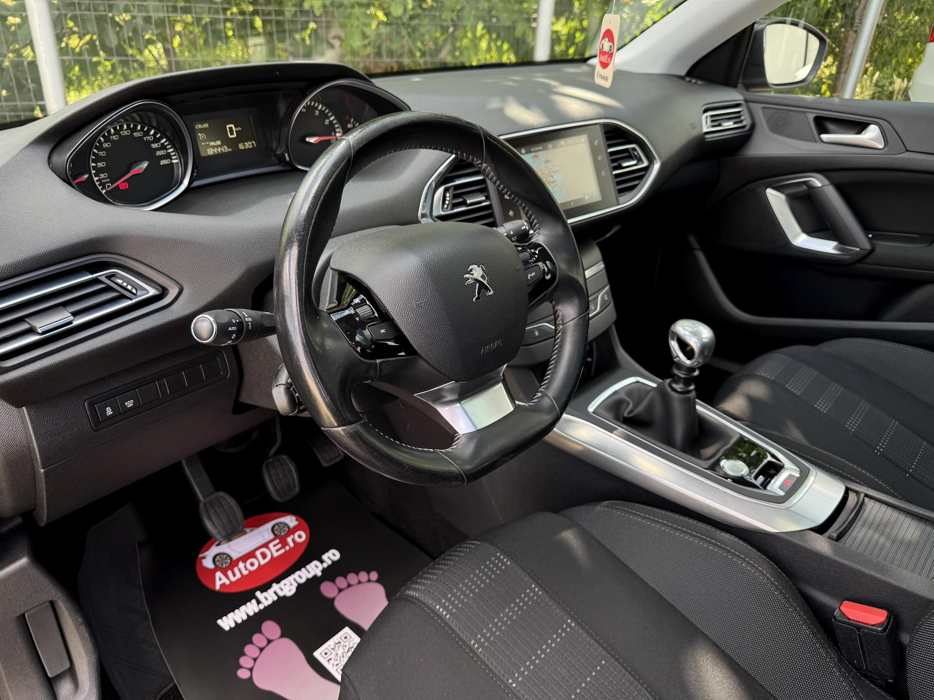 Peugeot-308