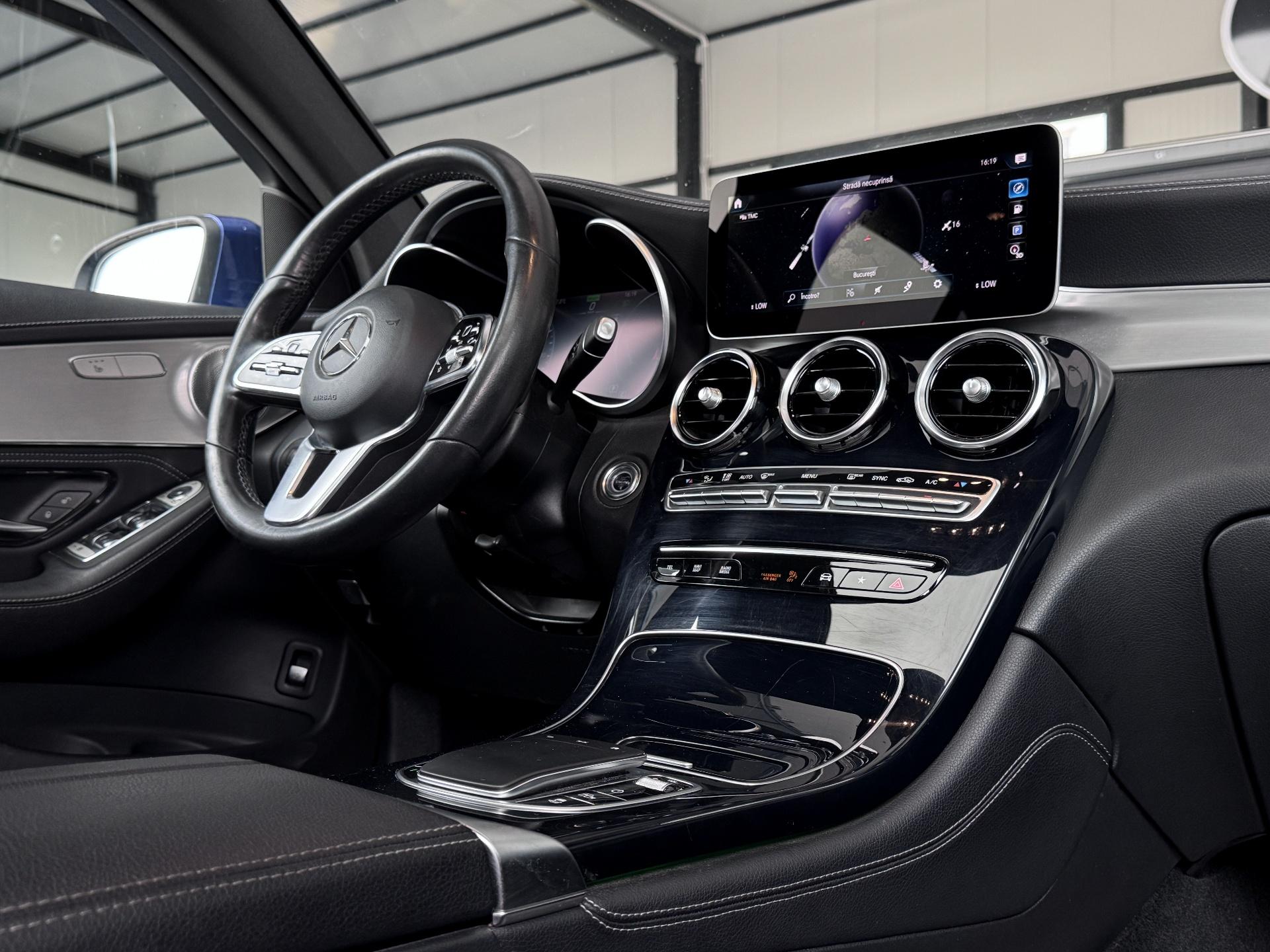 Mercedes-Benz-GLC-COUPE
