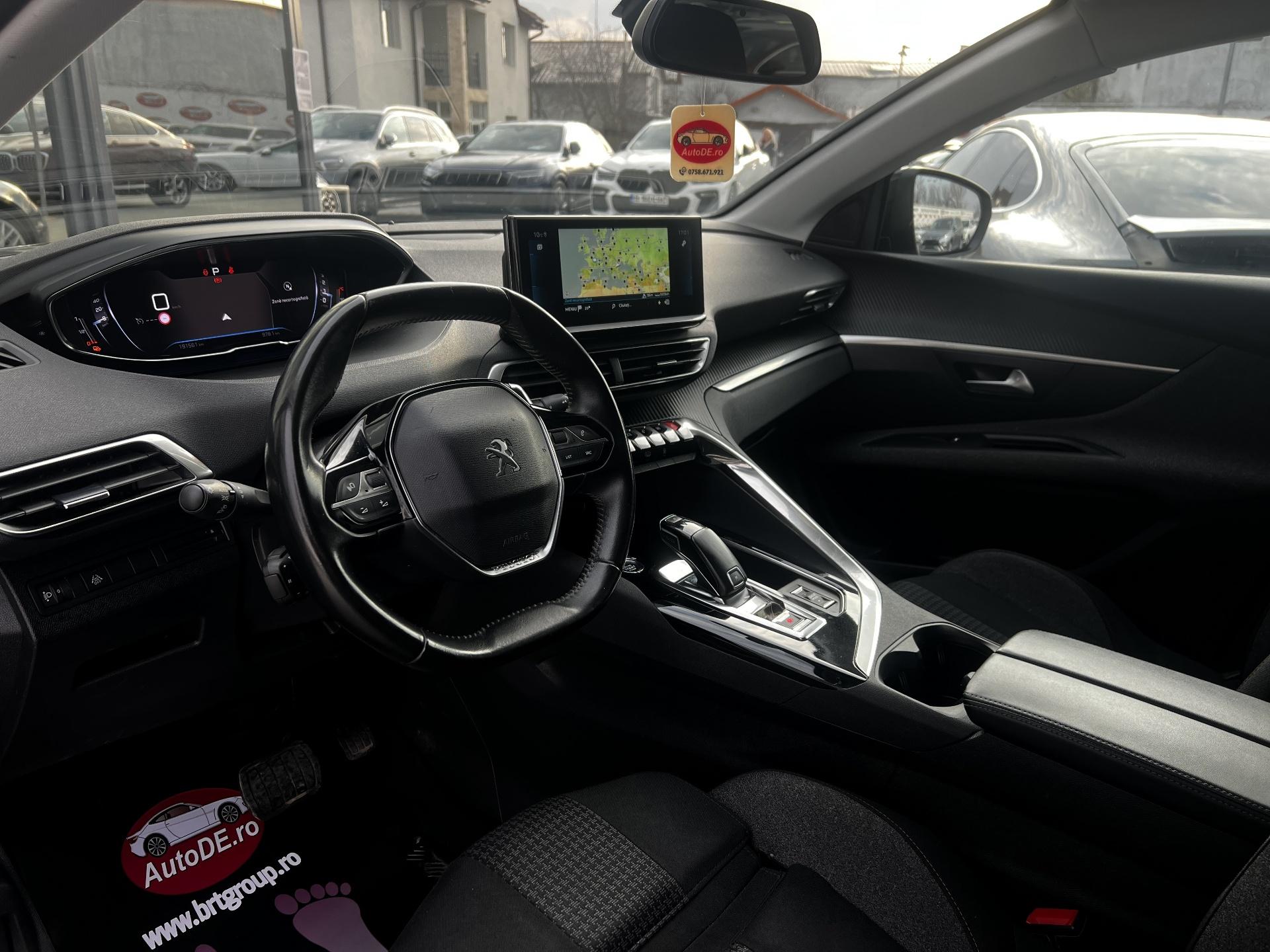 Peugeot-3008