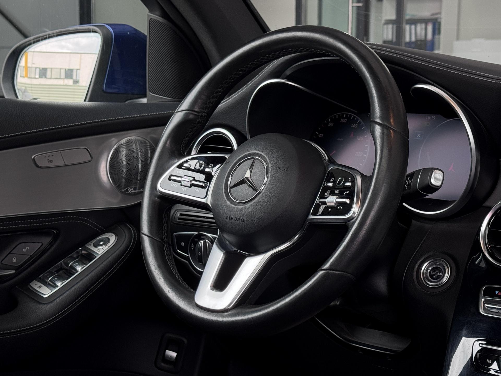 Mercedes-Benz-GLC-COUPE