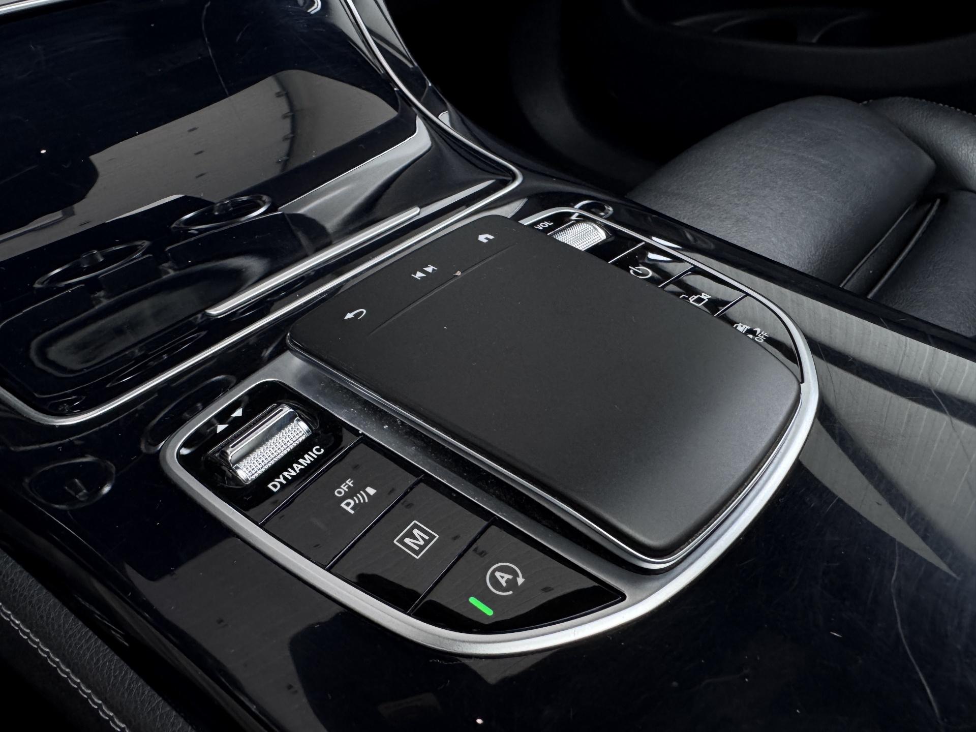Mercedes-Benz-GLC-COUPE
