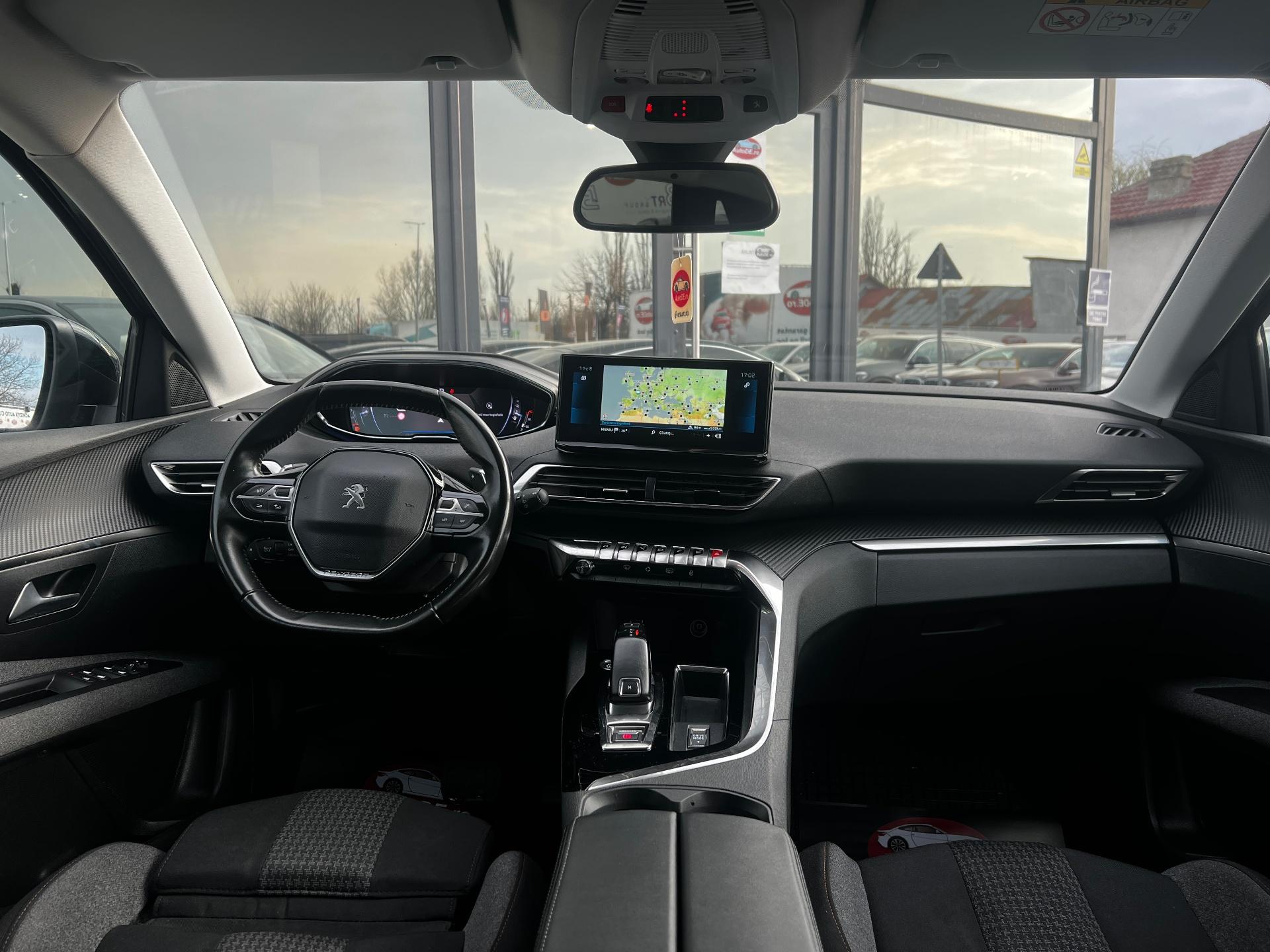 Peugeot-3008