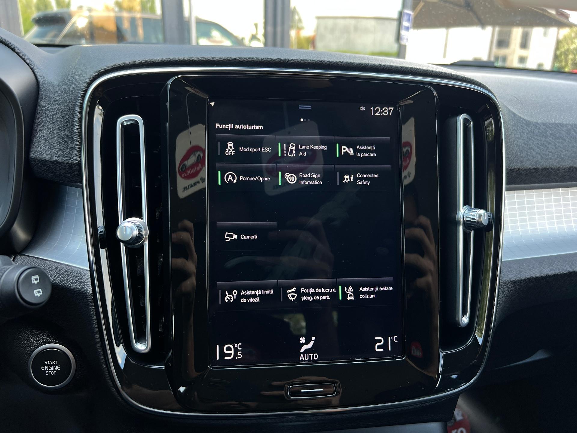 Volvo-XC 40