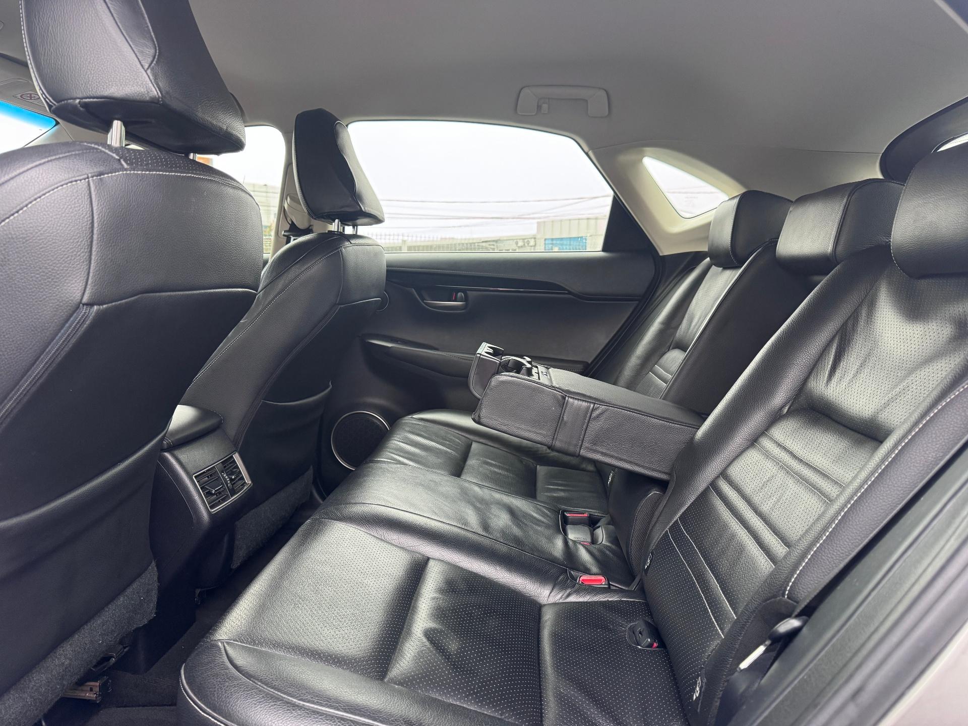 Lexus-NX
