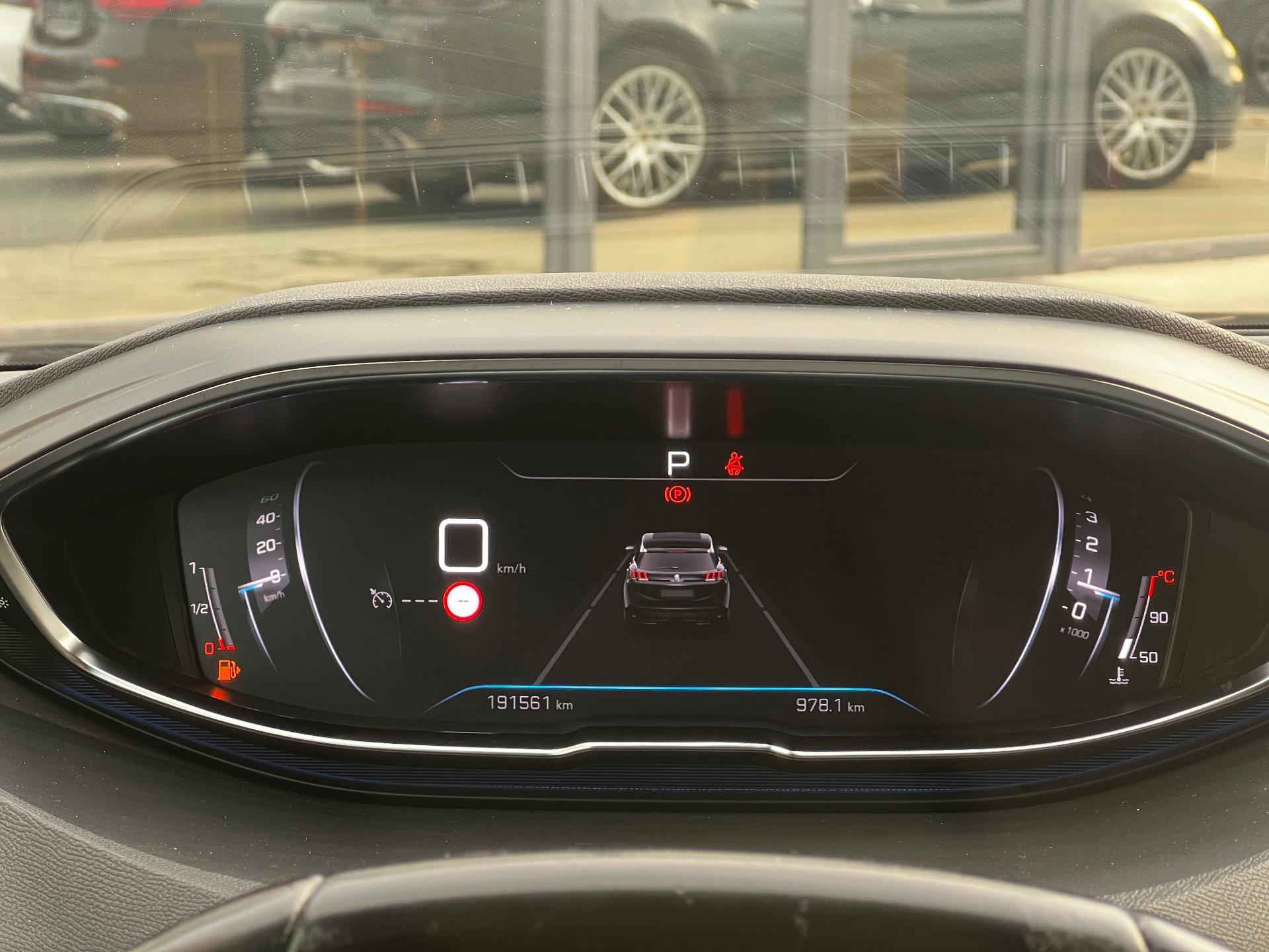 Peugeot-3008