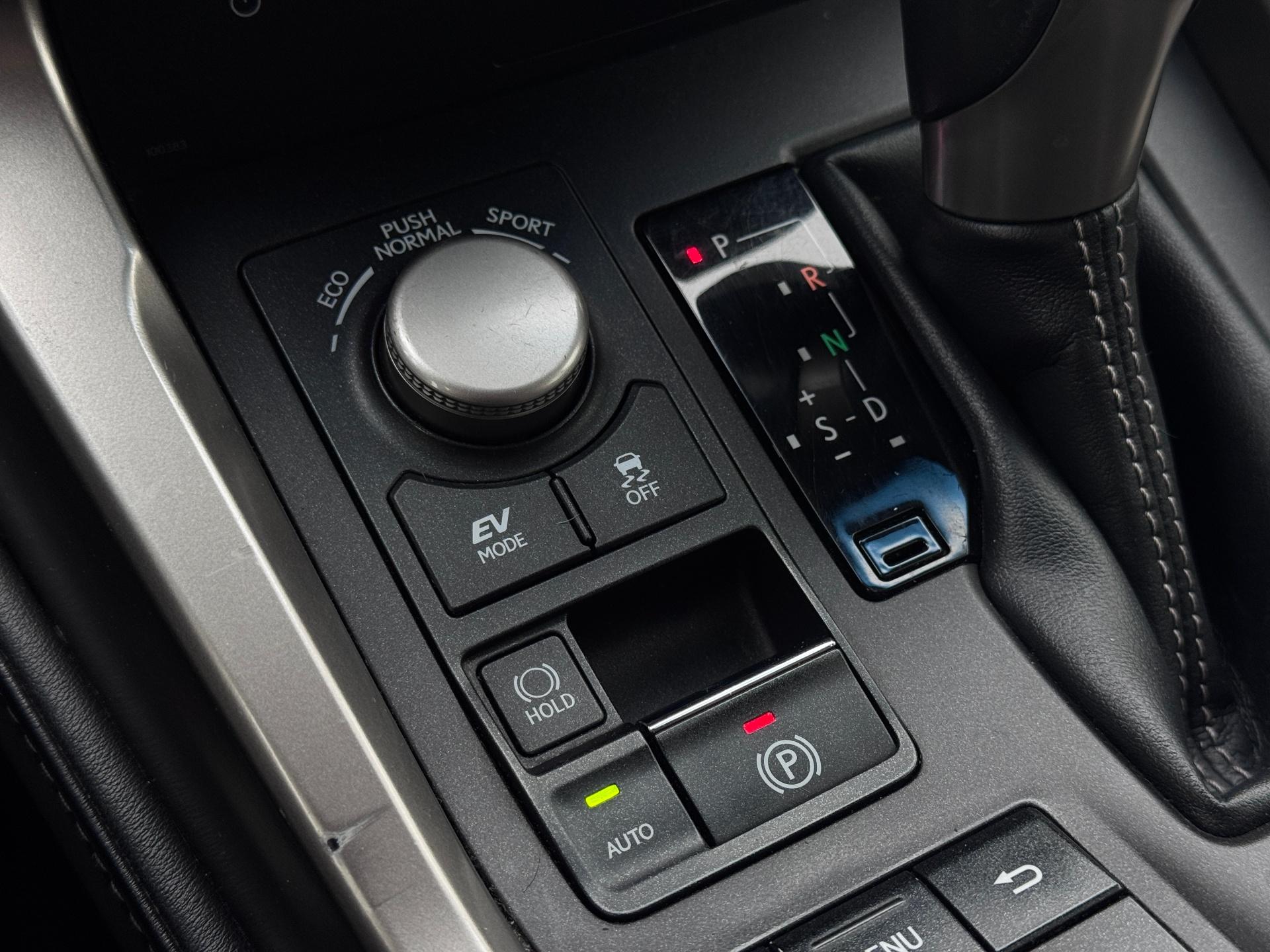Lexus-NX