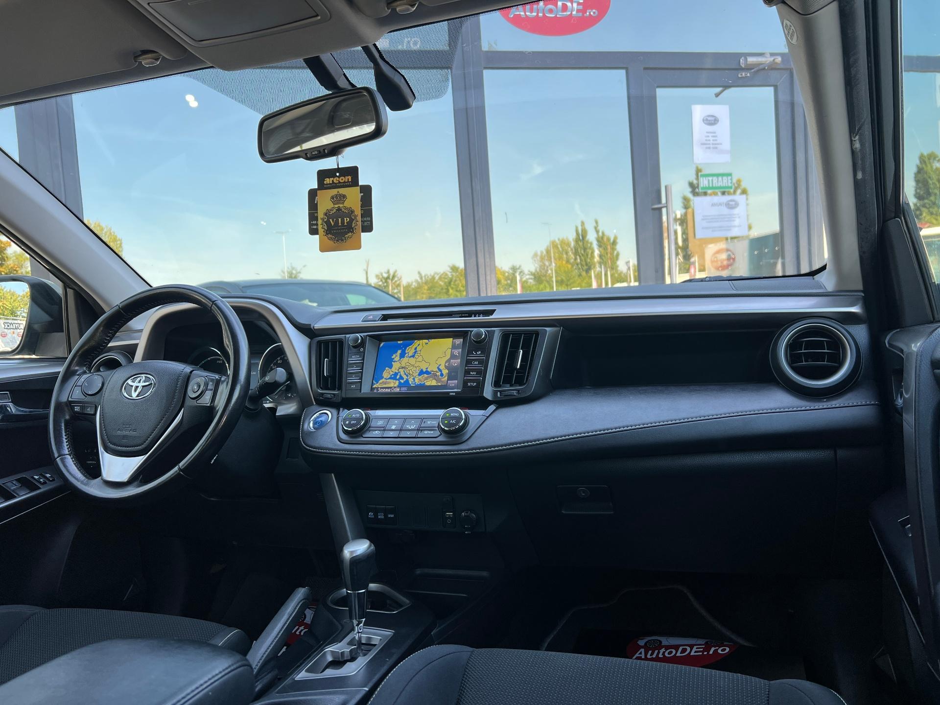 Toyota-RAV 4