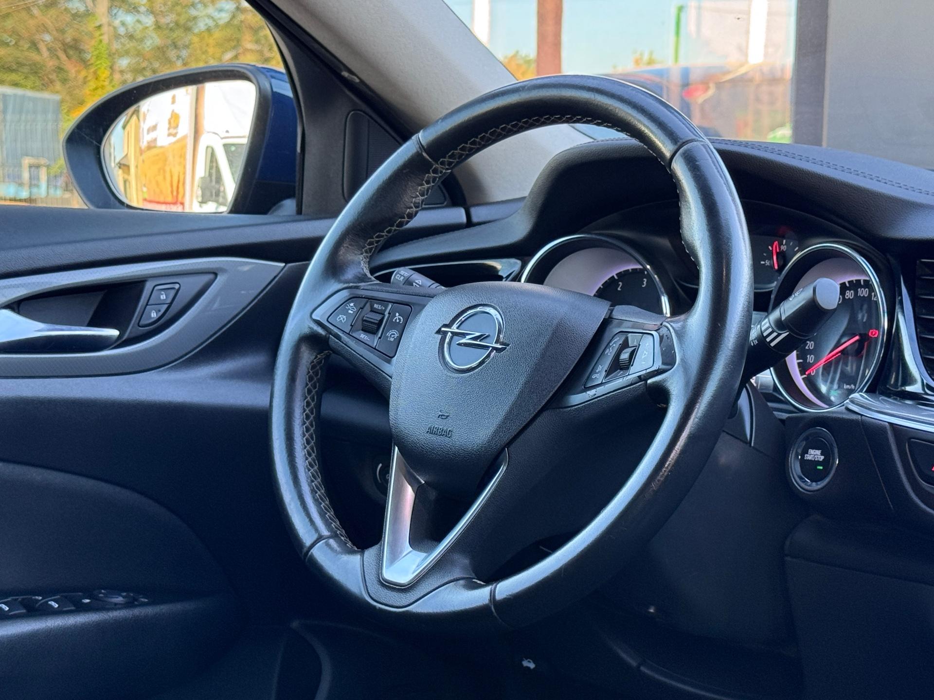 Opel-Insignia